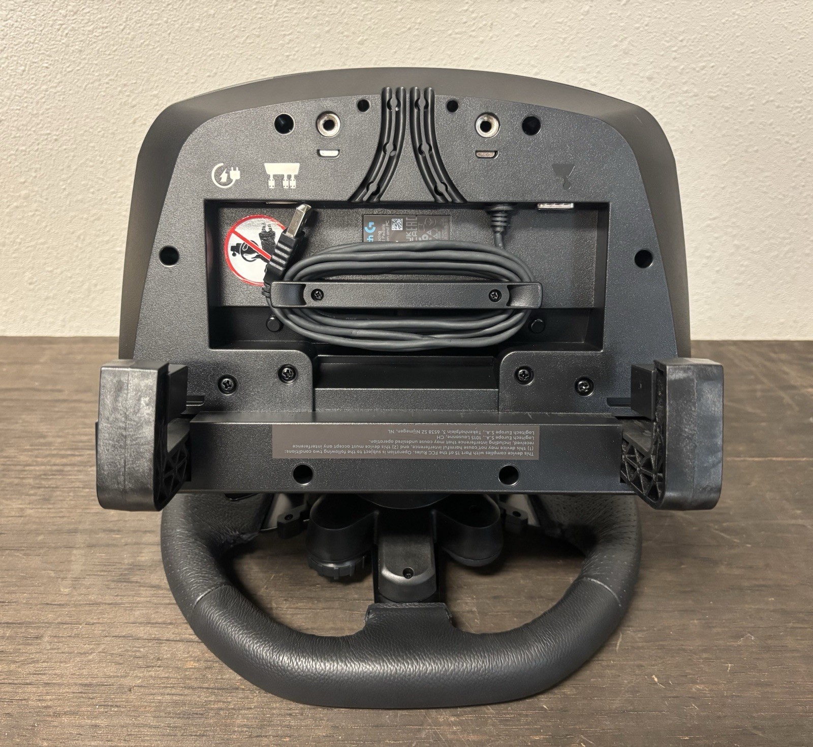 Logitech G923 Racing Wheel and Pedals Compatible with PS5, PS4, PC