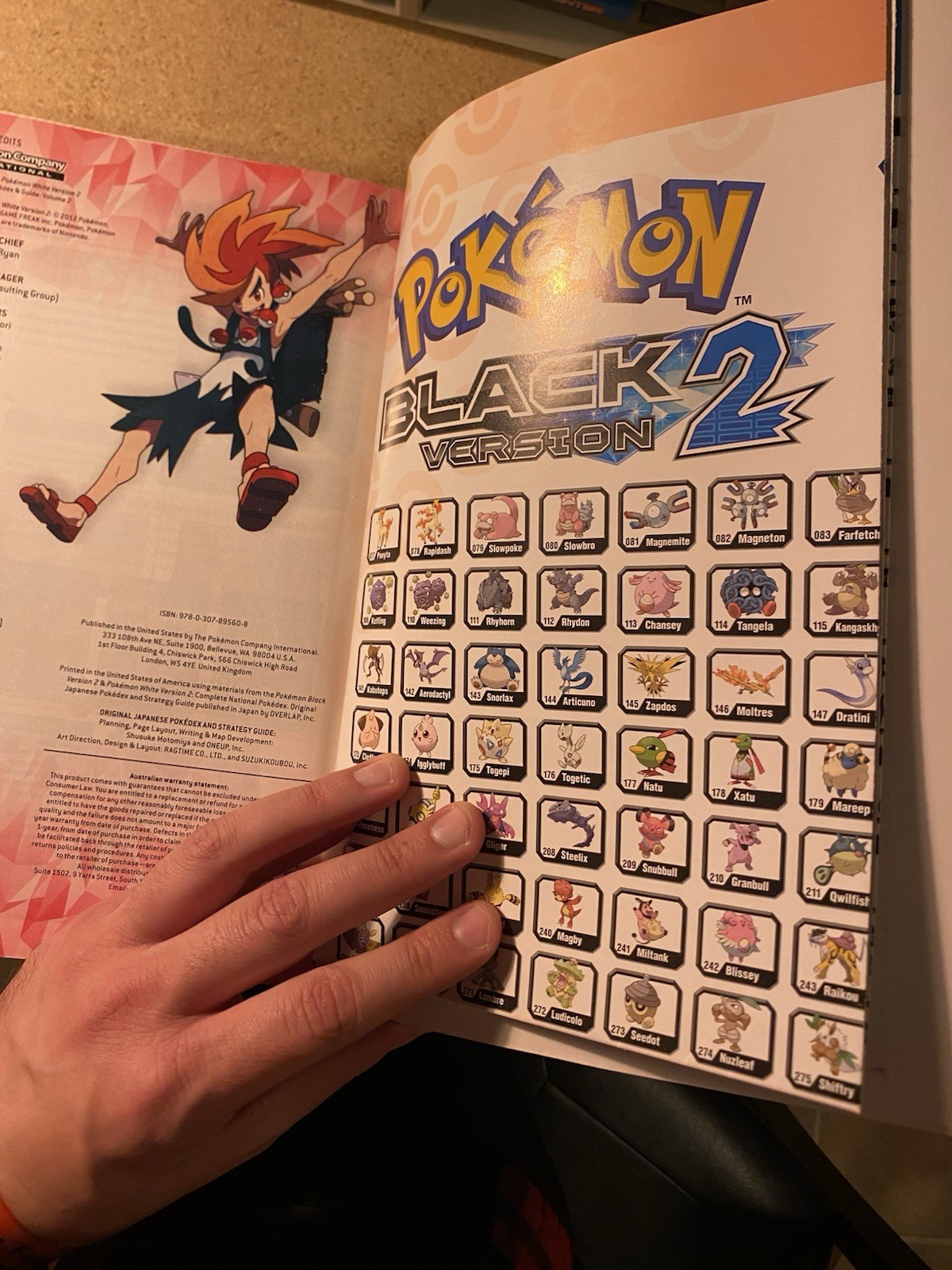 Pokemon Black White 2 Pokedex Guide Book Volume 2 Complete With Poster