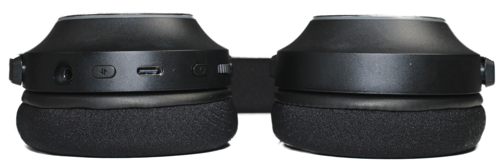 Razer Barracuda X Wireless Gaming Headset Megan 2.0 Edition | RZ04-05220100-R3U1