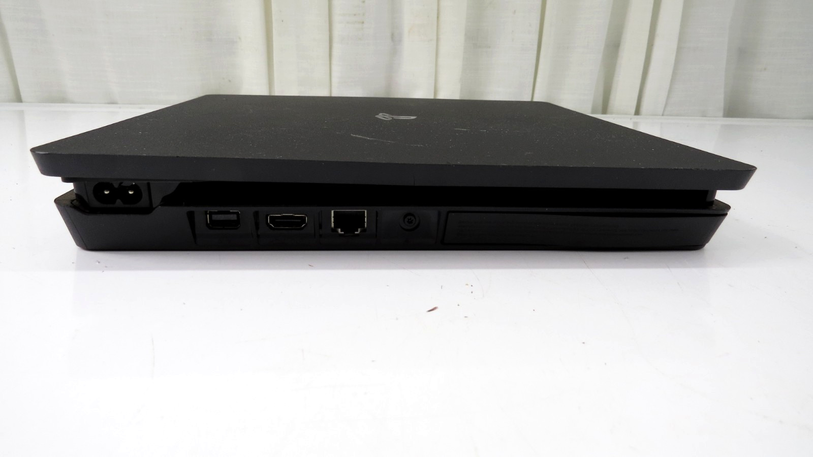 Sony PlayStation 4 PS4 Slim Console CUH-2215B W/Power Cord & HDMI Cable