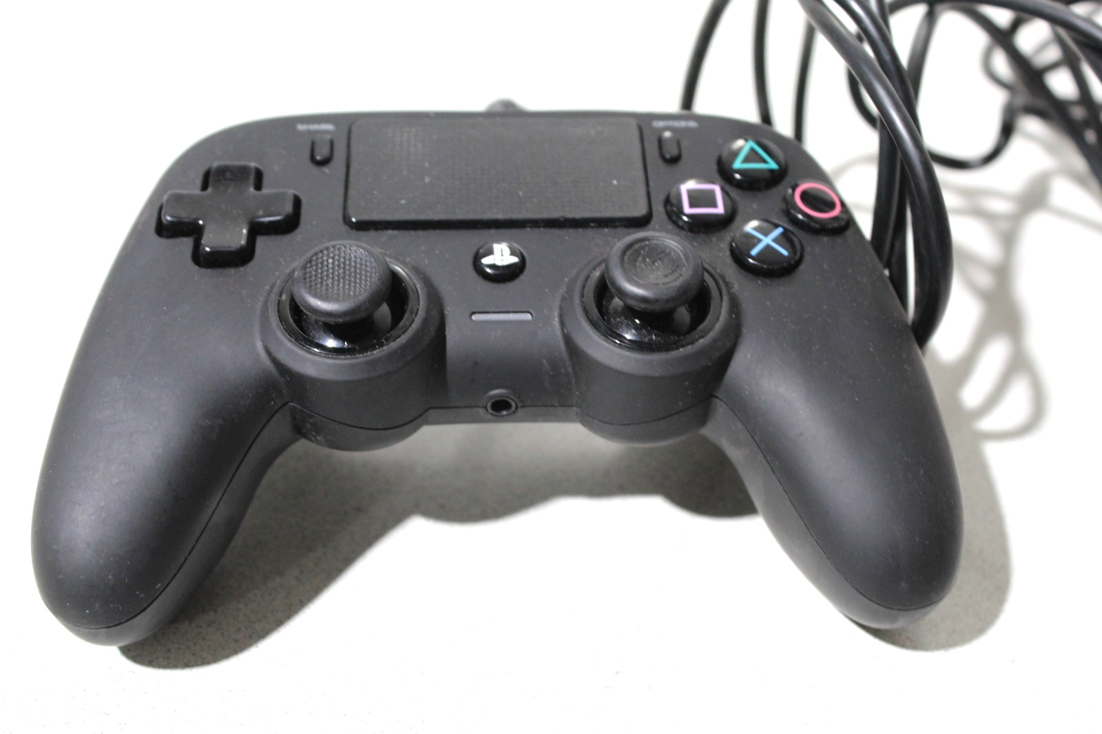 NACON Wired Compact Controller for PS4/PC – Black