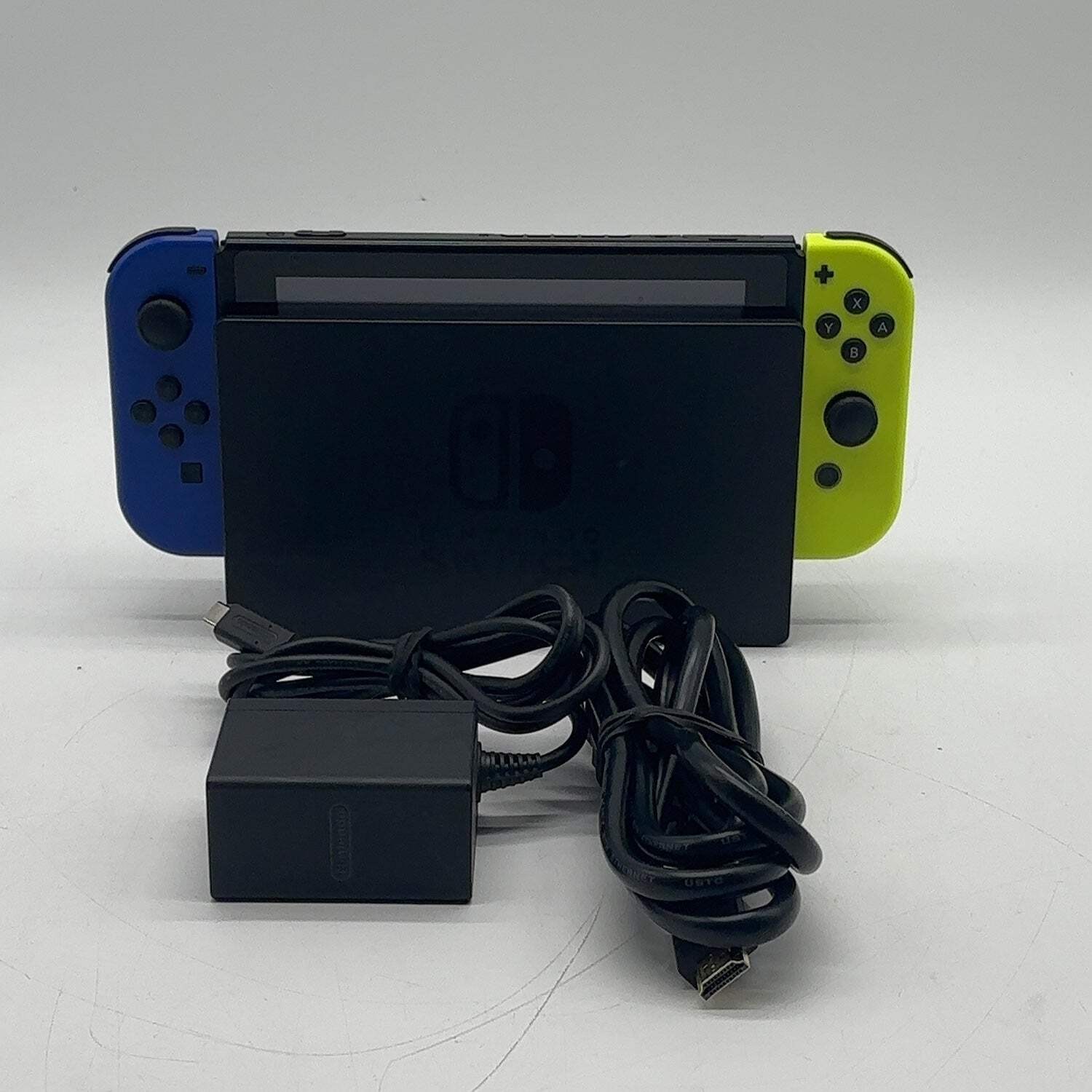 Nintendo Switch v2 Console Gaming System HAC-001(-01) Black 32GB