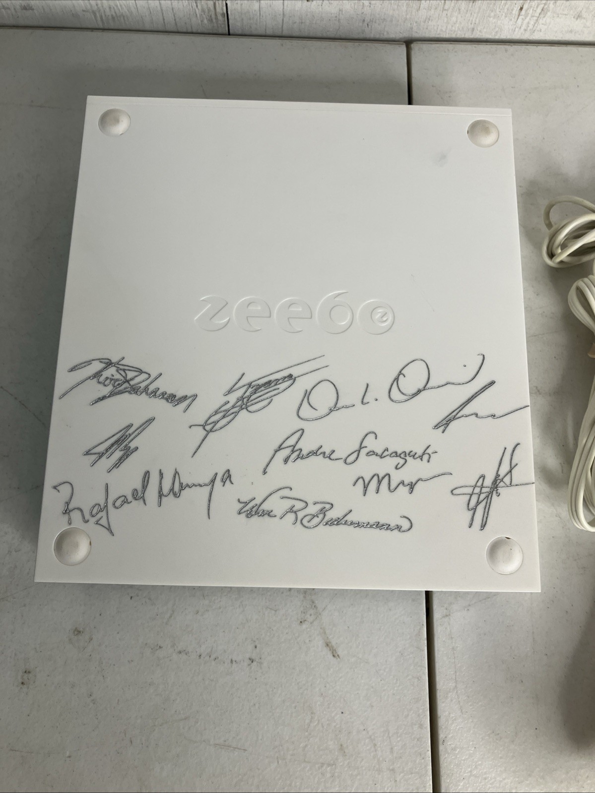 ULTRA RARE Special Edition Laser Etched Zeebo with 11 games, Controller, Works!