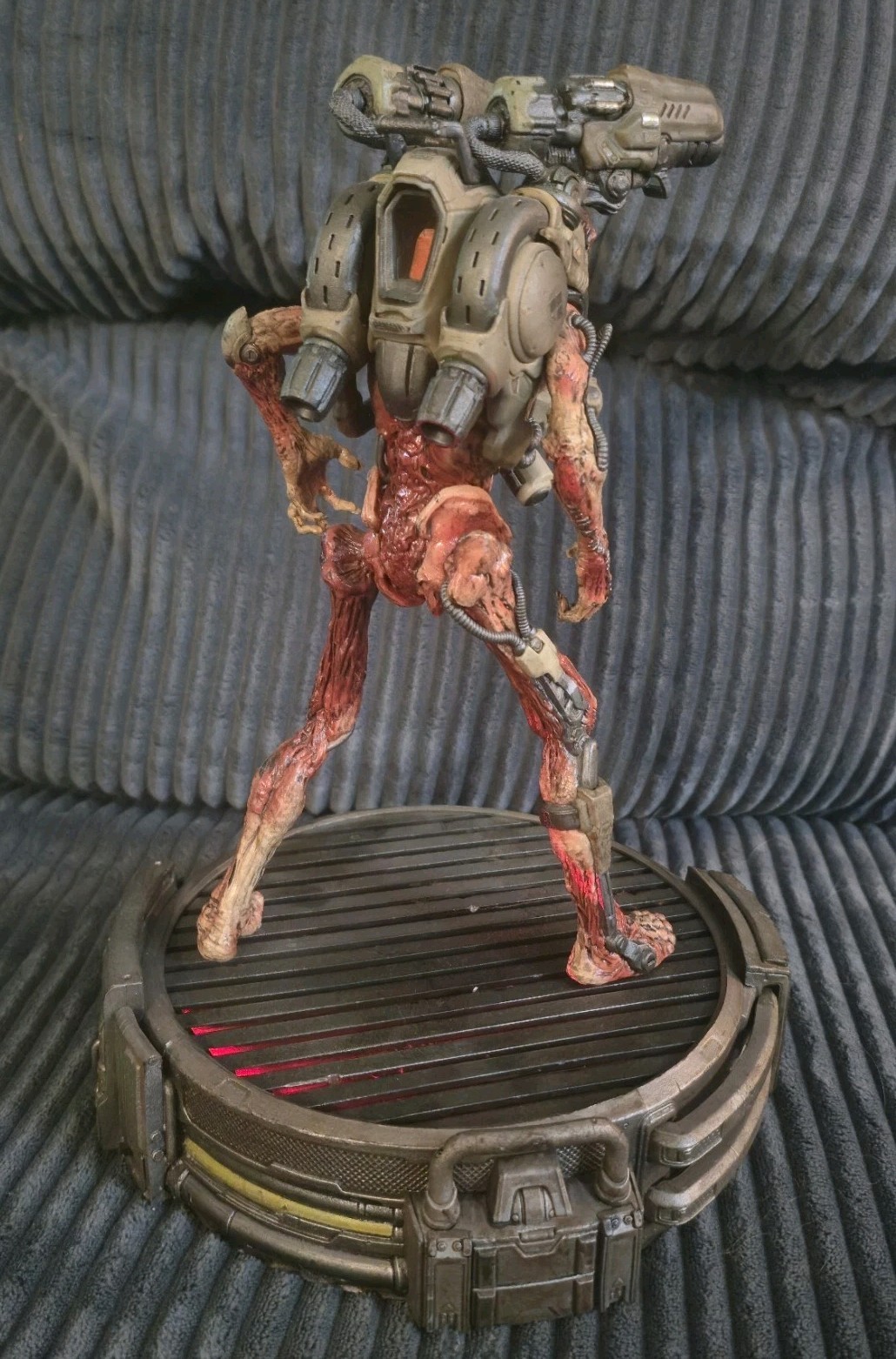 Bethesda DOOM 2016 Collector Edition 12-Inch REVENANT STATUE – Lights &Fan Work