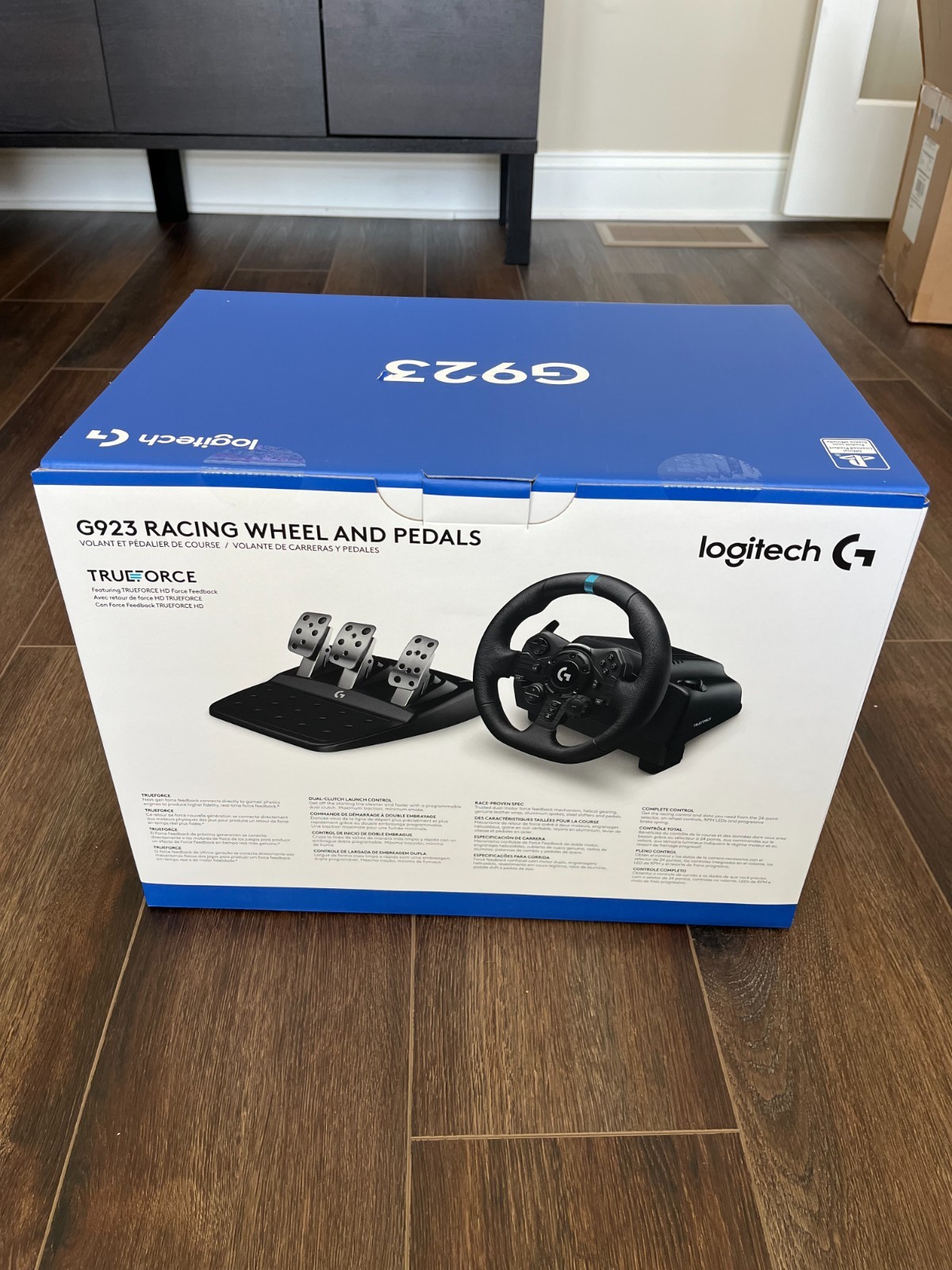 Logitech G923 Racing Wheel & Pedals for PS5/PS4/PC TRUEFORCE – Brand New Sealed