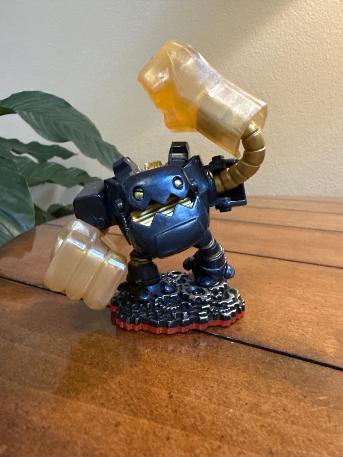 Skylanders Trap Team Legendary Jawbreaker Character Figure #87001888