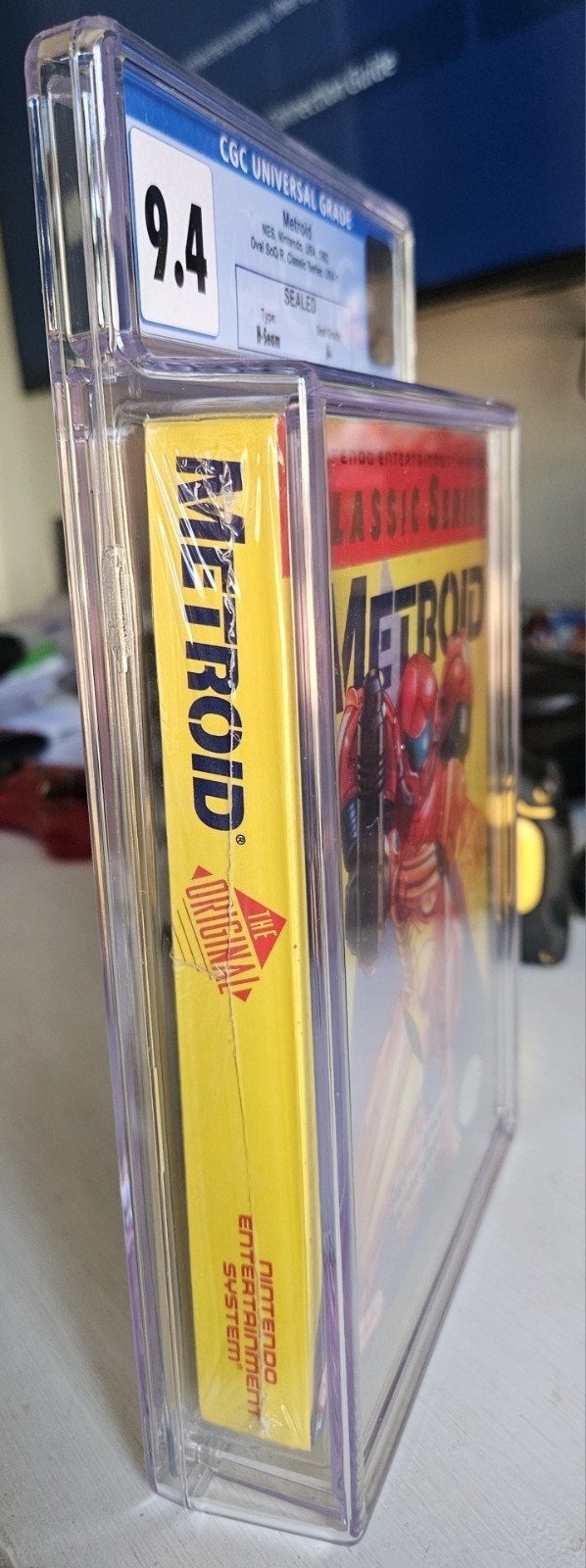 Metroid Yellow VARIANT 1992 (Oval SoQ R) Nintendo CGC 9.4 A+ NEW Sealed H Seam