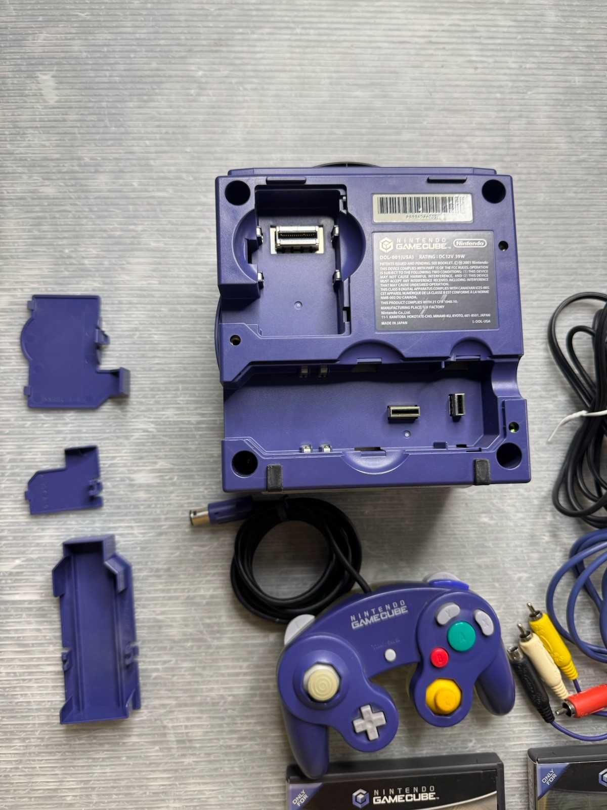 NINTENDO GAMECUBE CONSOLE DOL-001 Indigo power cord A/V cable METROID PRIME 1& 2