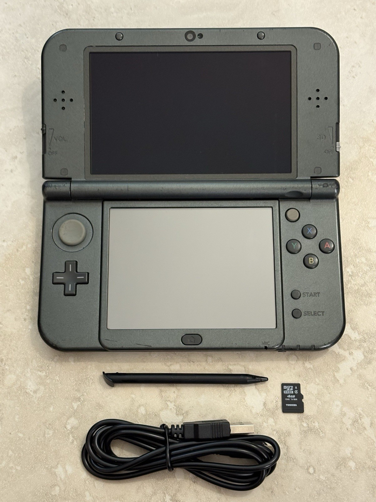 New Nintendo 3DS LL XL Metallic Black Region Free USA Seller Very Good