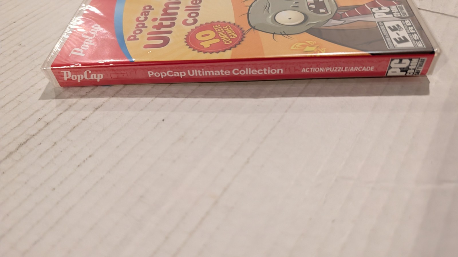 PopCap Ultimate Collection PC CD-ROM 10 Games Plants vs Zombies Peggle Slipcover