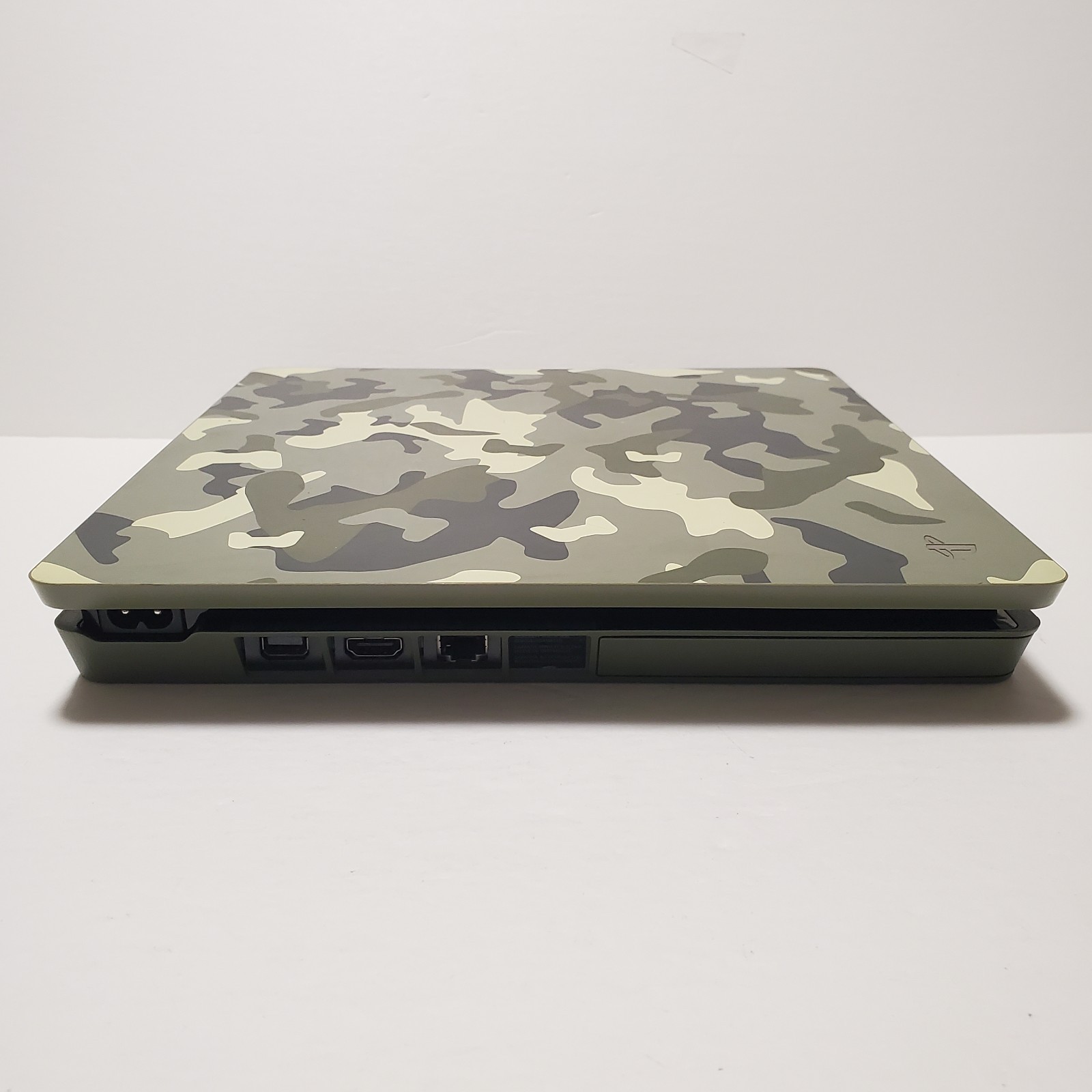 PS4 Slim Call of Duty: WWII Limited Edition 1TB Green Camouflage – Console Only