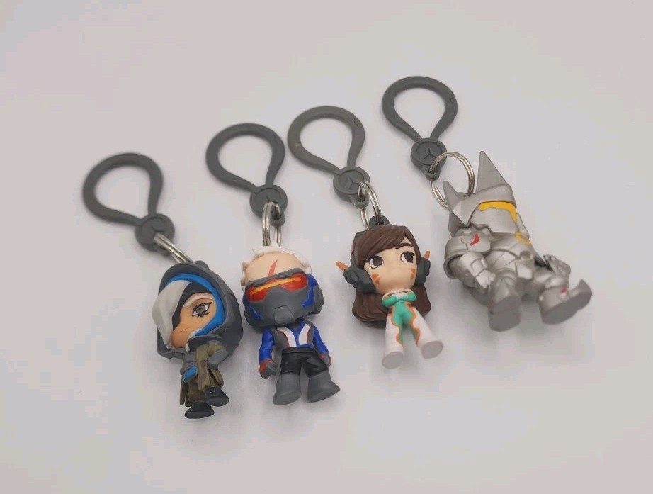 Overwatch Backpack Clips Lot Of 4 Hangers Bling Keychains