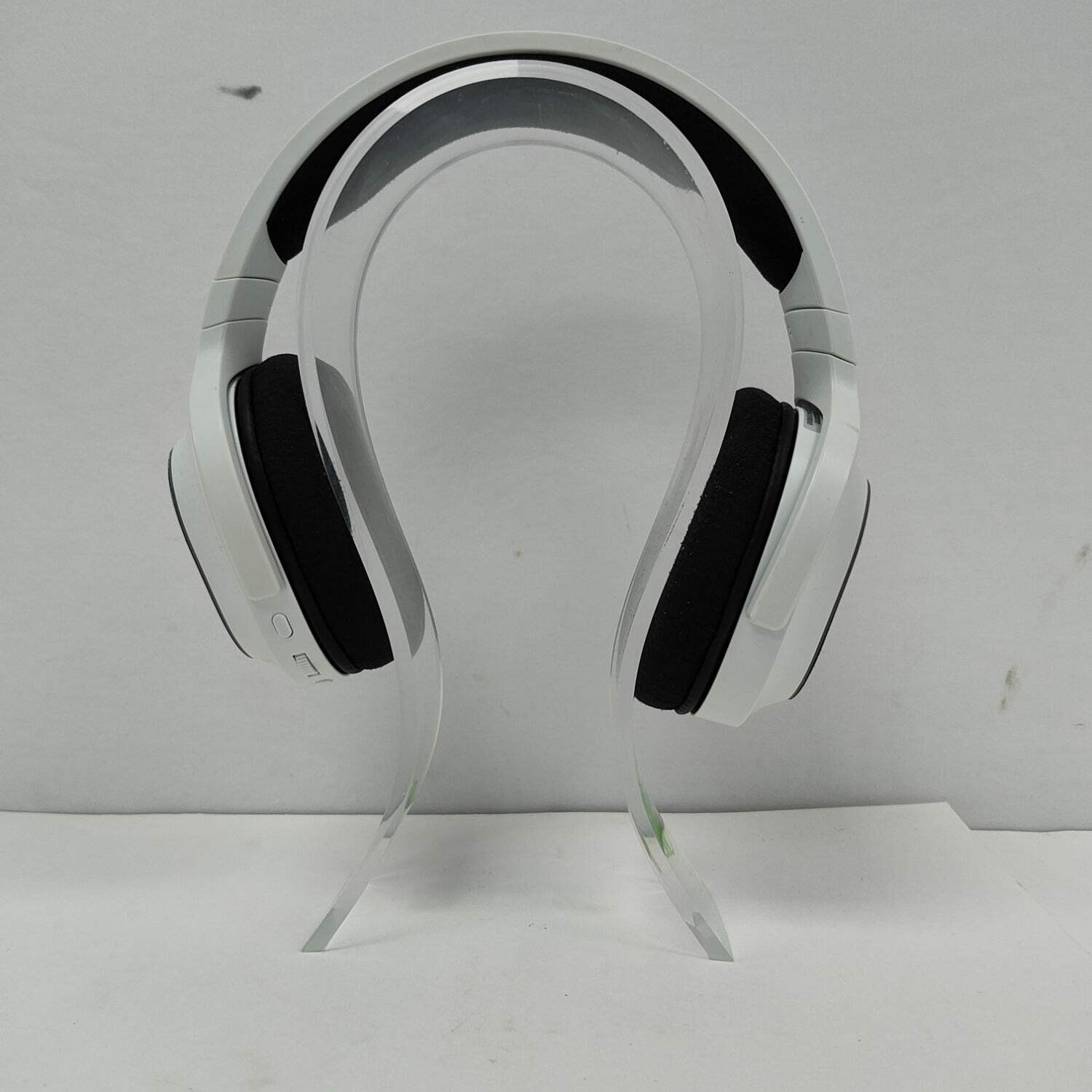 Razer Barracuda X Wireless Over-Ear Bluetooth Headphones White