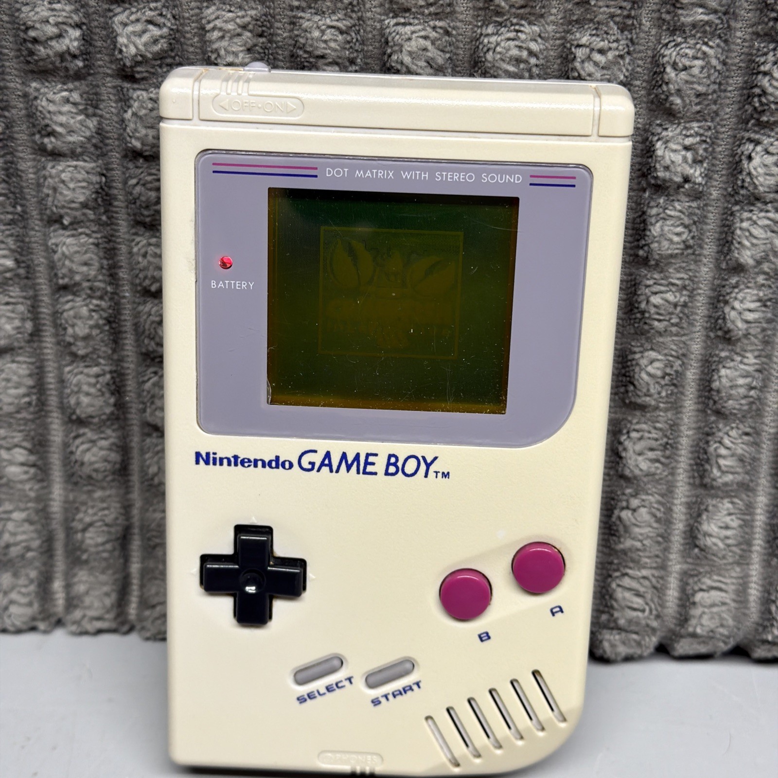 Nintendo Game Boy DMG-01 Original Gray Handheld 1989 Working + WWF War Zone