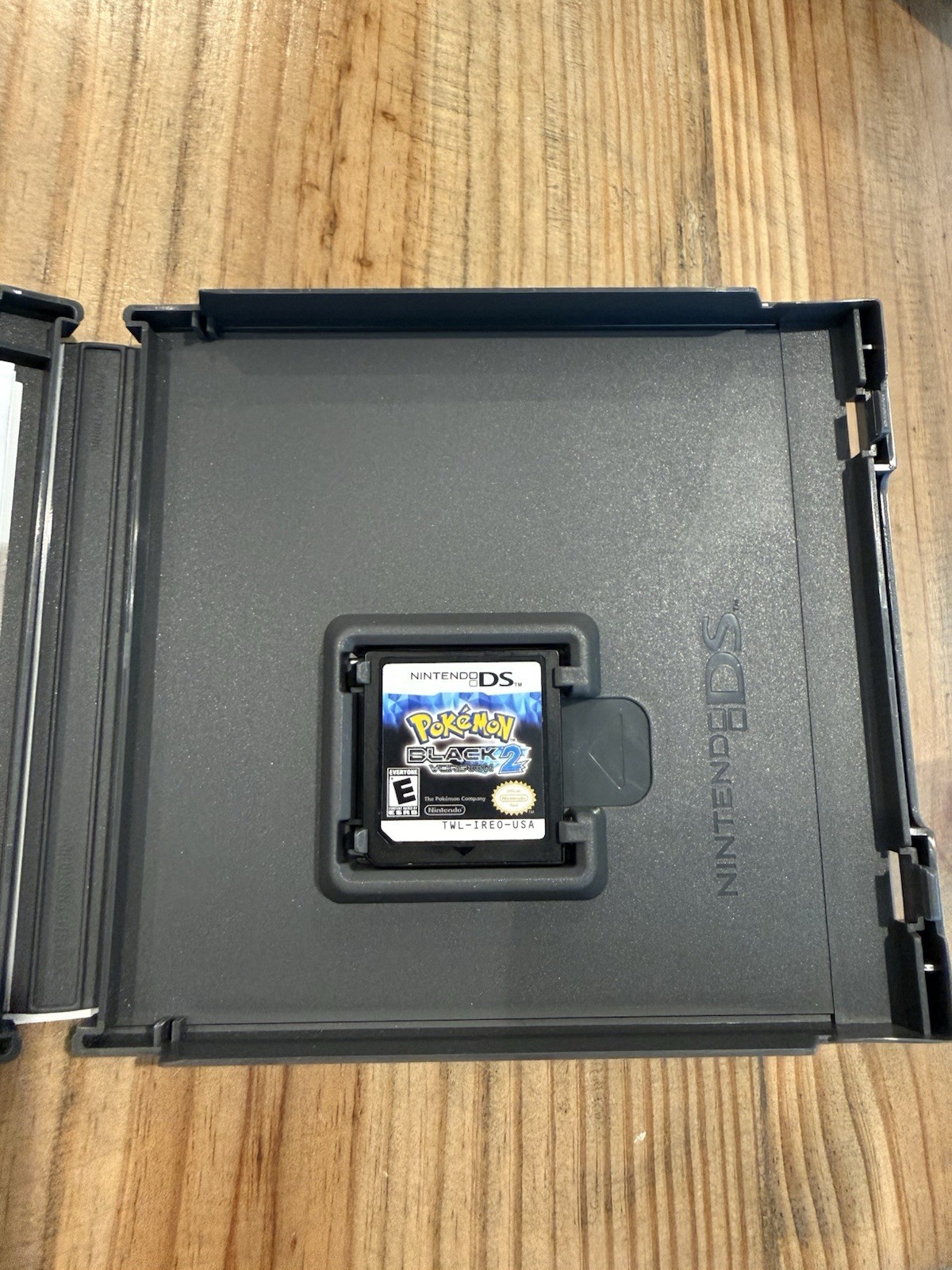 Pokemon Black Version 2 Nintendo DS Authentic