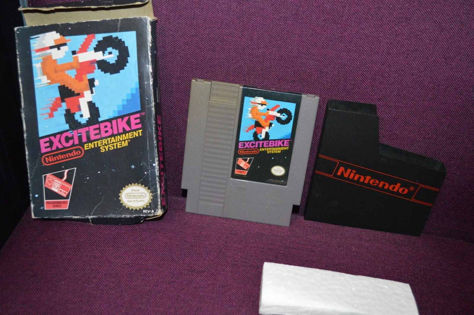 Excitebike (Nintendo Entertainment System, 1985) – In Box M7