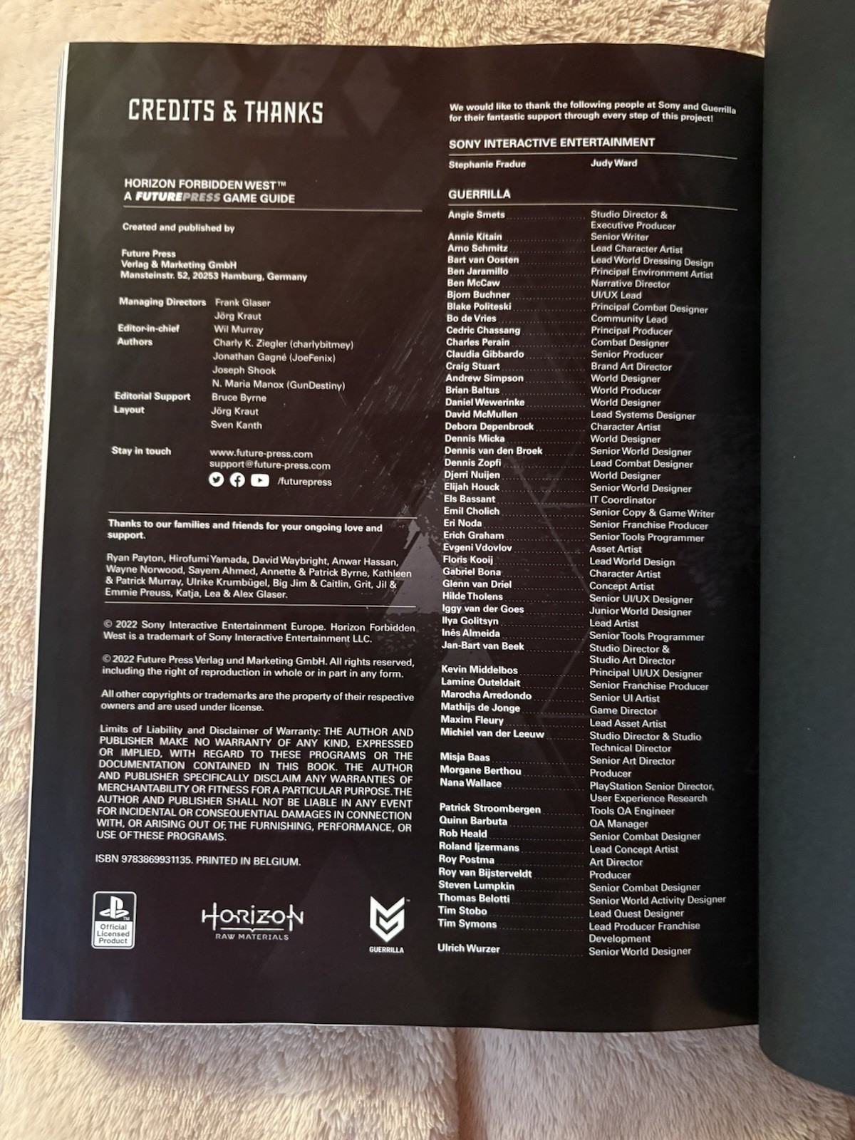 Horizon Forbidden West Future Press Official Strategy Guide Hardcover