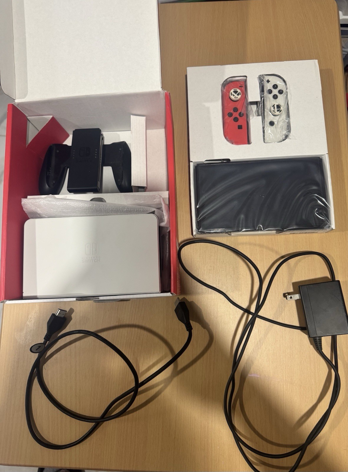 Nintendo Switch OLED White & Red 64gb/1TB SD Card Original Box Great Condition