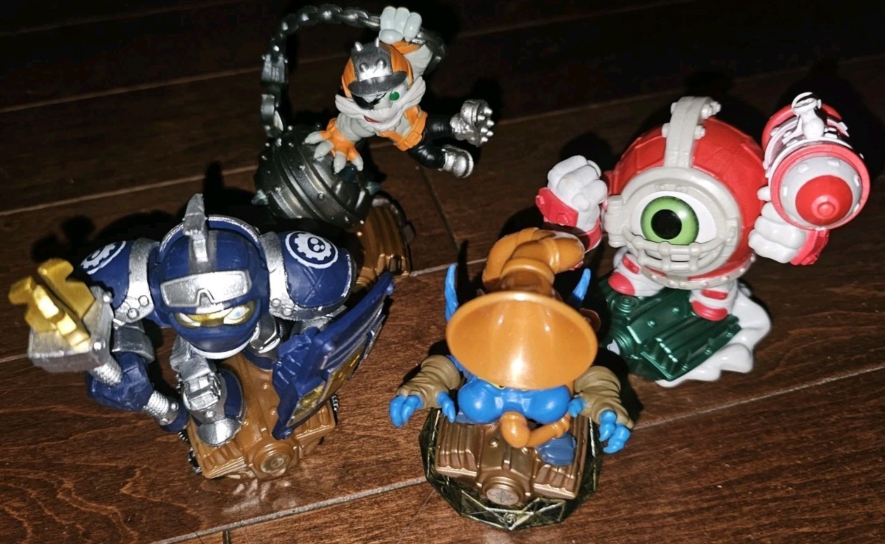 Skylanders Superchargers Smash Hit & Thump Truck Switch Xbox One PS4 Wii U PS3