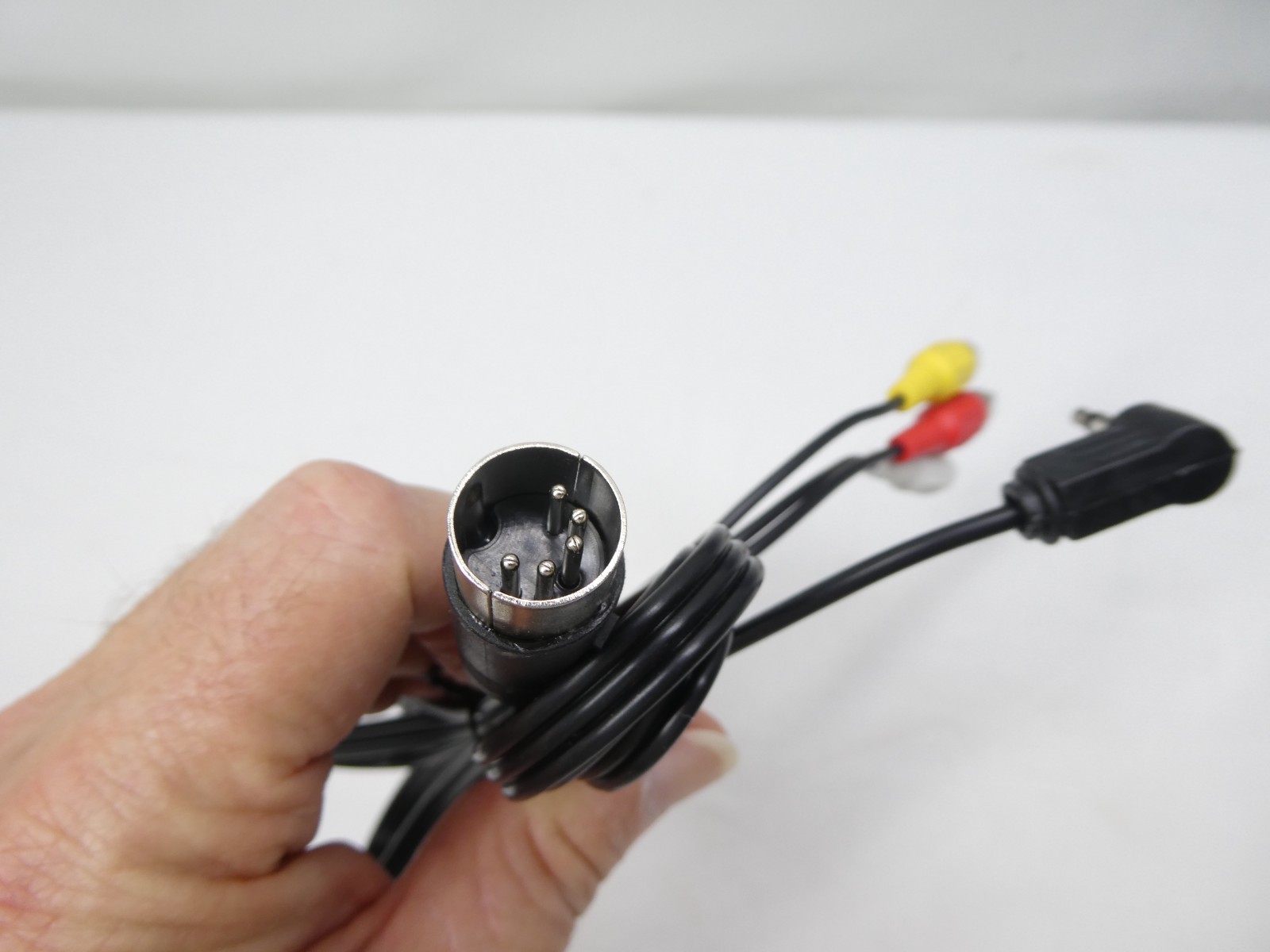 Sega Genesis model 1 av Composite RCA cable STEREO OUT