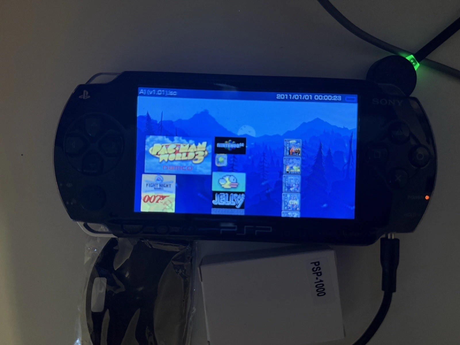 Sony PSP-1000 Black Handheld System Wi-Fi Region Free 480p USB