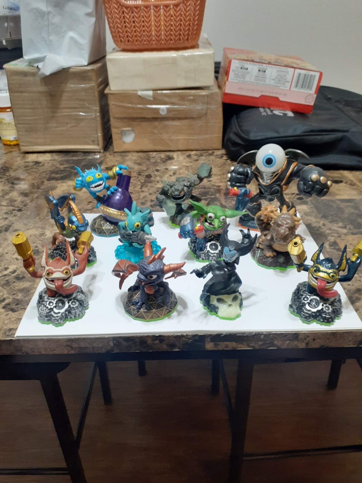 1 MIX LOT OF 11 ACTIVISION SKYLANDERS SUPERCHARGERS CHARACTERS ORIGINAL ITEM