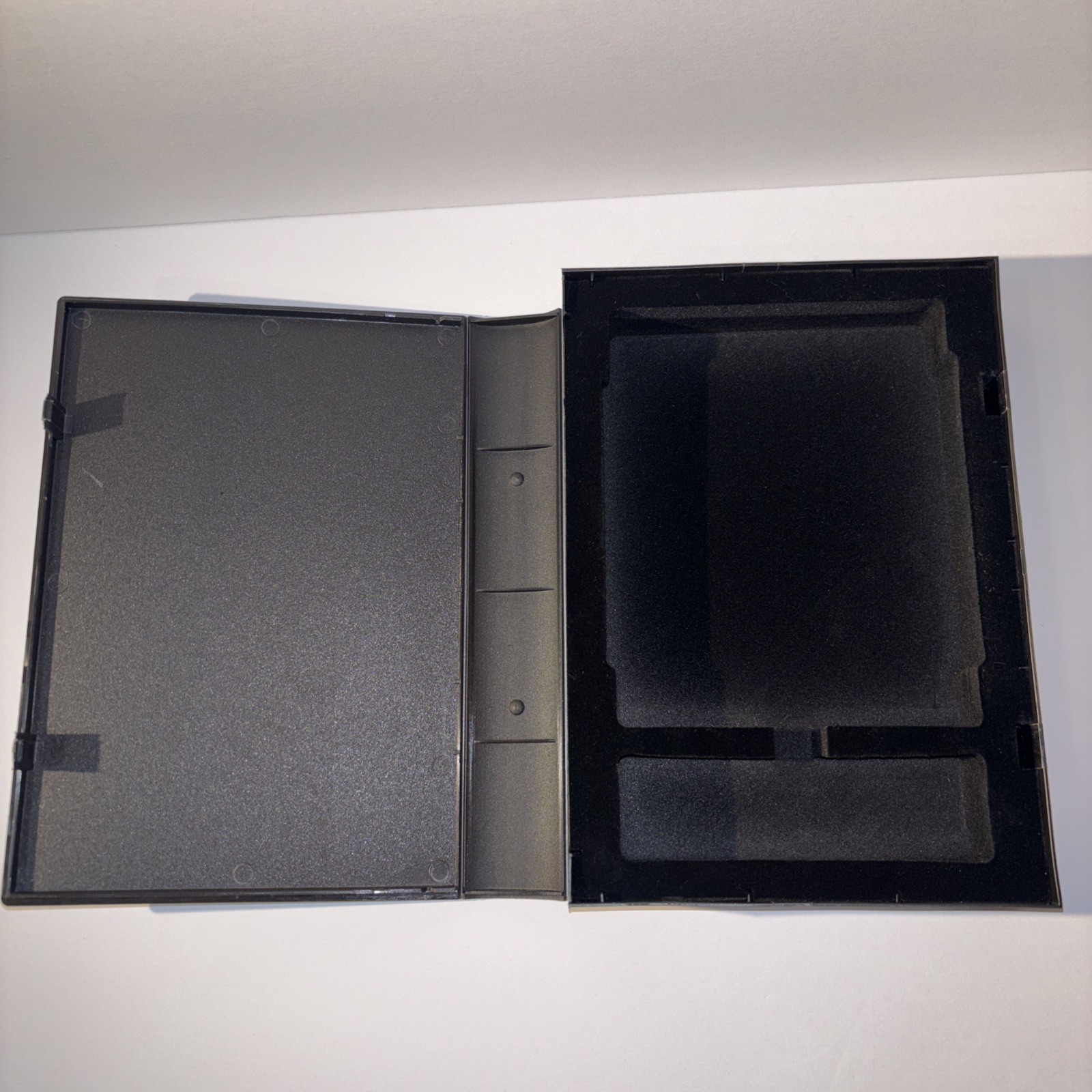 PENNY’S BIG BREAKAWAY DELUXE COLLECTOR’S EDITION CLAMSHELL CASE LIMITED RUN GAME