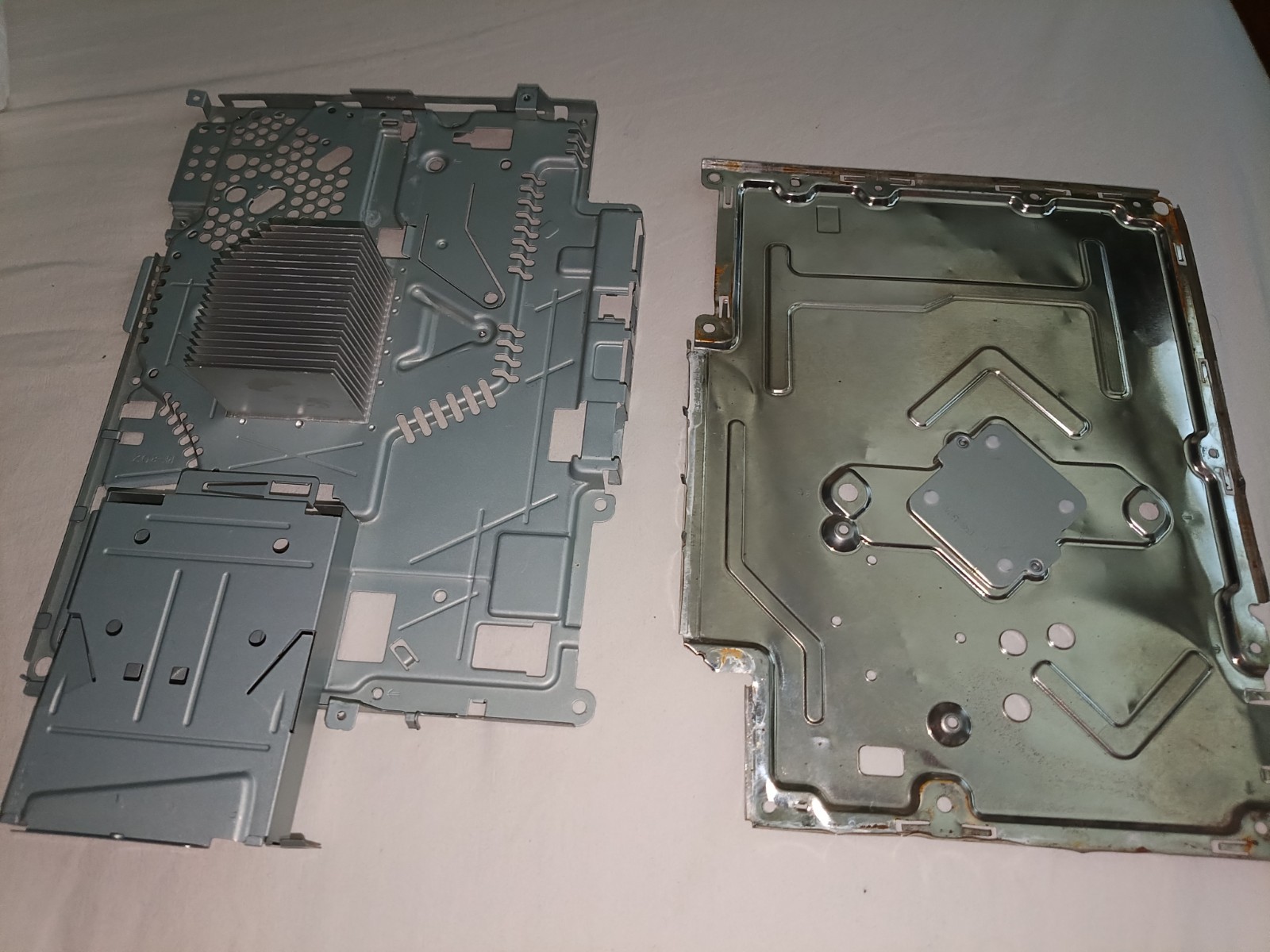 Lot Of Two Heatshields/Heatsink Part Set For Ps3 Super Slim 4001-c Console, Read