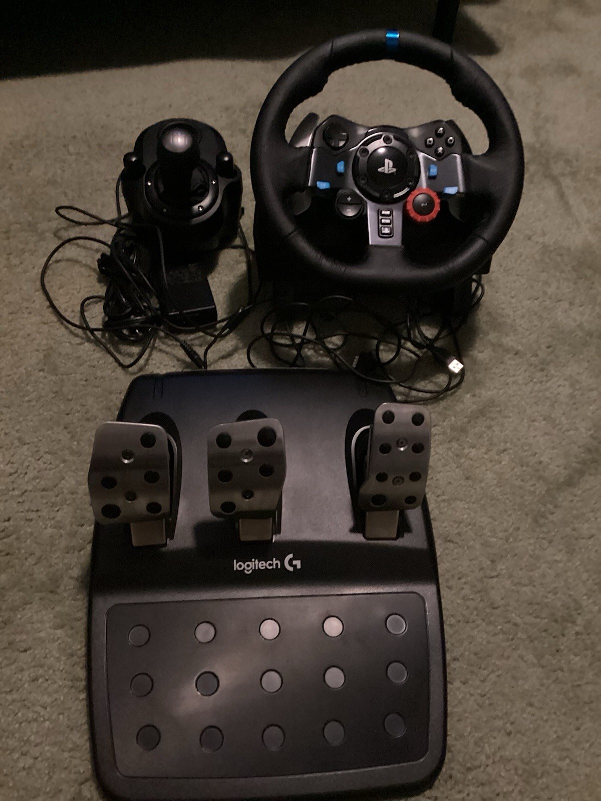 Logitech G29 Driving Force Racing Wheel & Pedals Plus Shifter For PS4,PS5 and PC