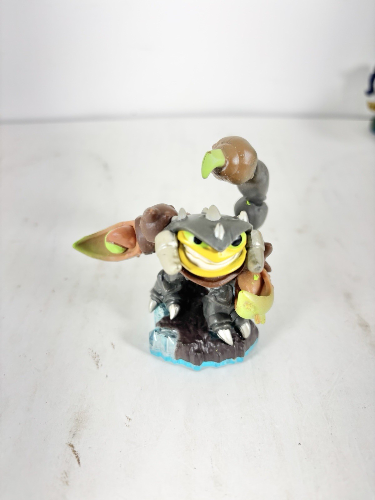 Skylanders Figure Lot of 12 Spyro Stealth Elf Gill Grunt Wash Buckler