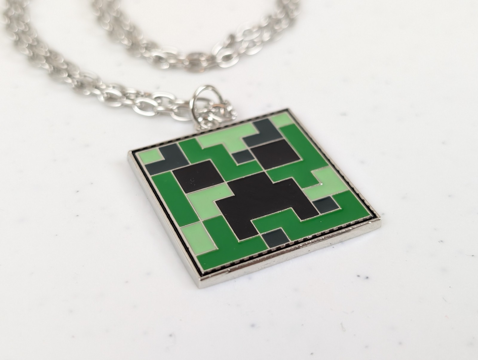 Minecraft Style Creeper Necklace Pixel Green Enamel Pendant Gamer Jewelry 22″