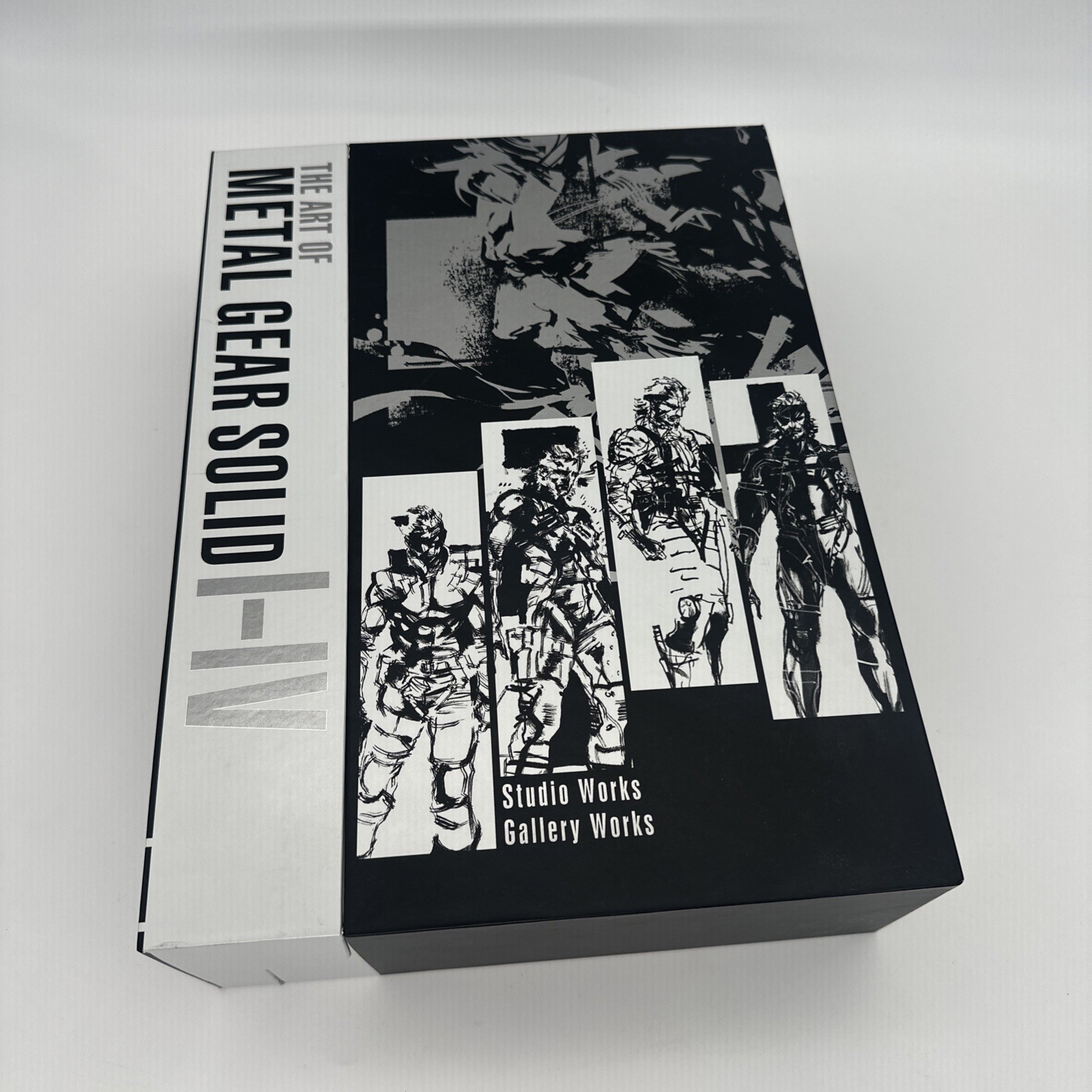 Dark Horse Studio Works & Gallery Works the Art of Metal Gear Solid I-IV