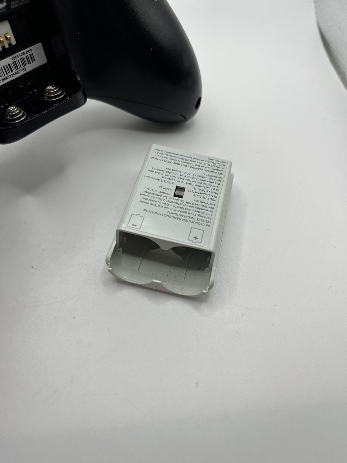 Microsoft XBOX 360 Wireless Controller- Tested does not work , not sure why