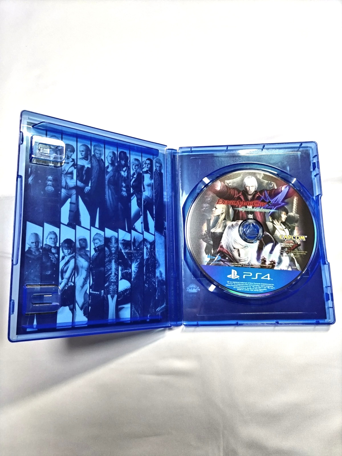 PS4 DMC Devil May Cry 4 Special Edition CAPCOM w/Manual CIB Good Cleaned Japan
