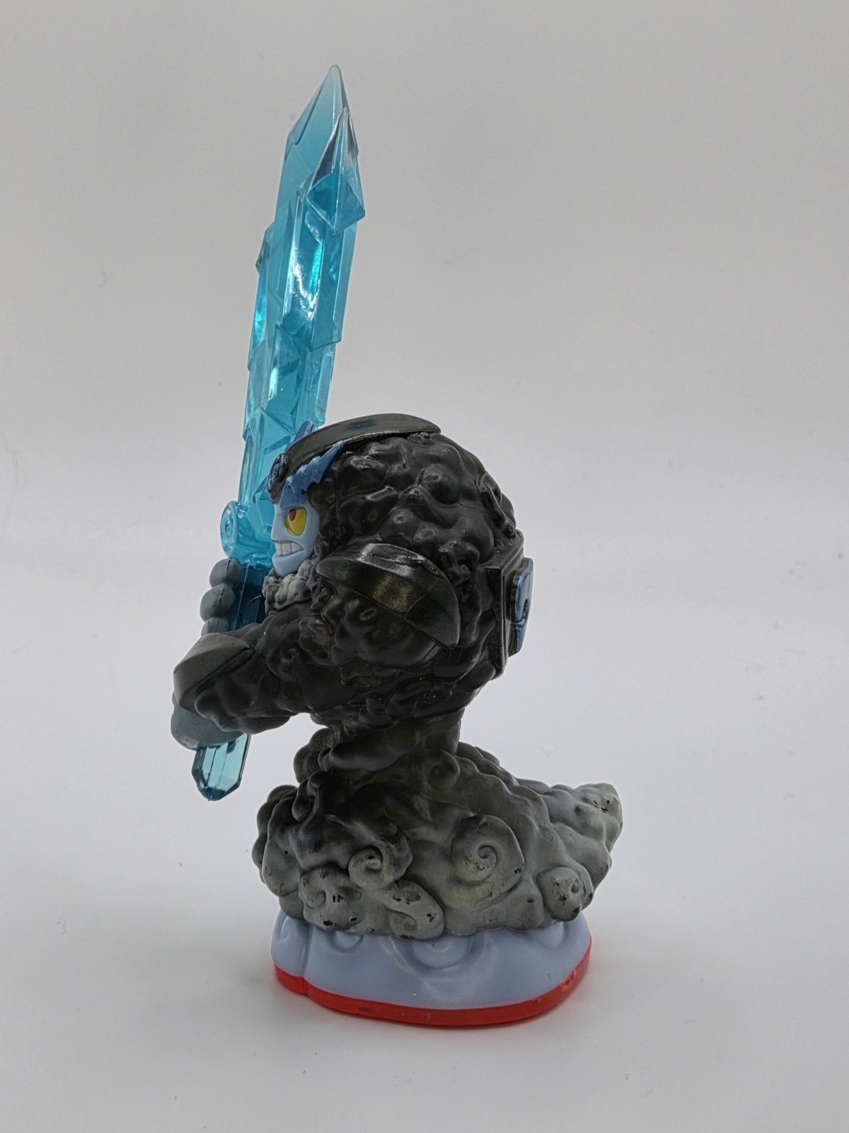 Skylanders Trap Team Thunderbolt Figure