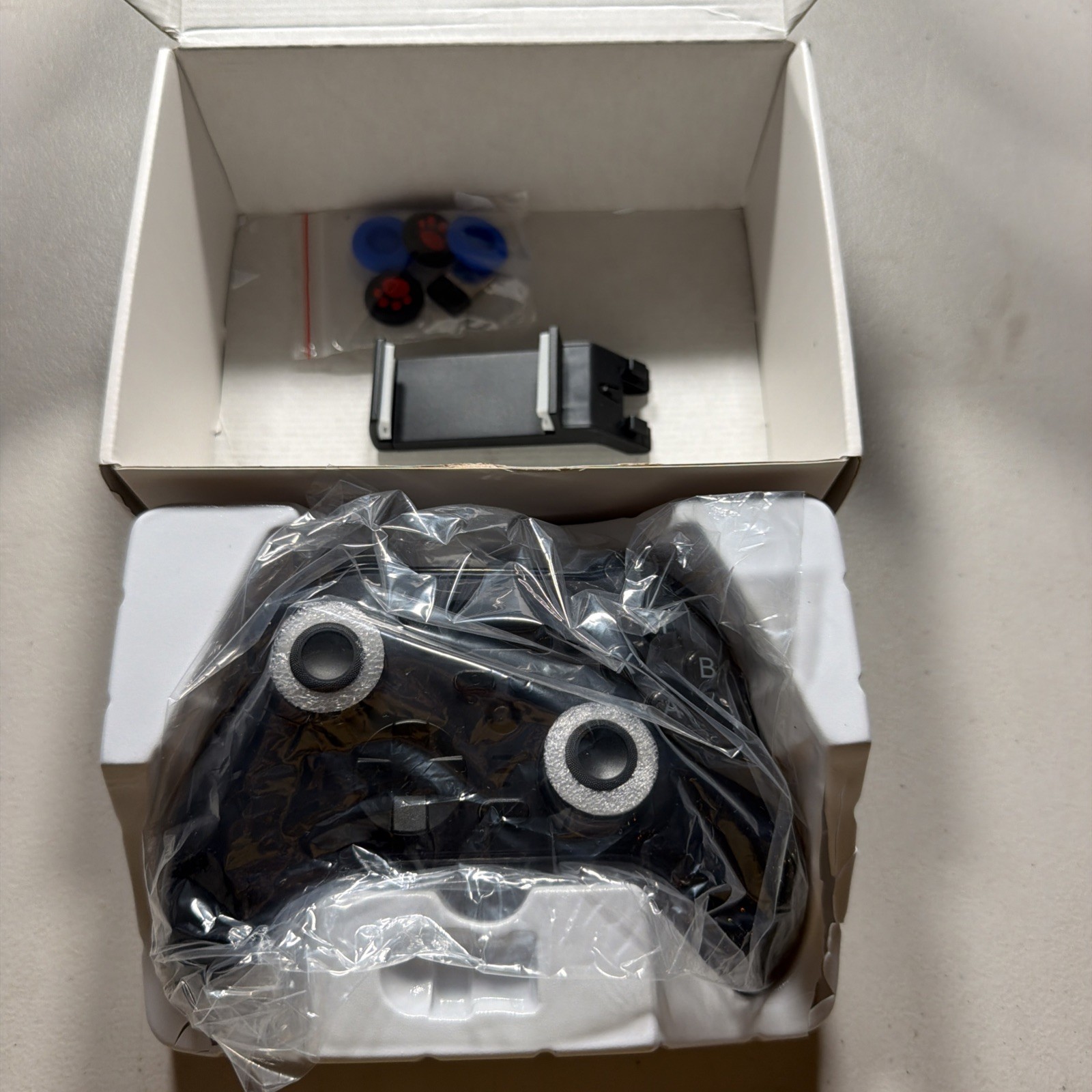 Hosowe Wireless Mobile Gaming Controller Compatible For PC/Switch/Android/IOS,