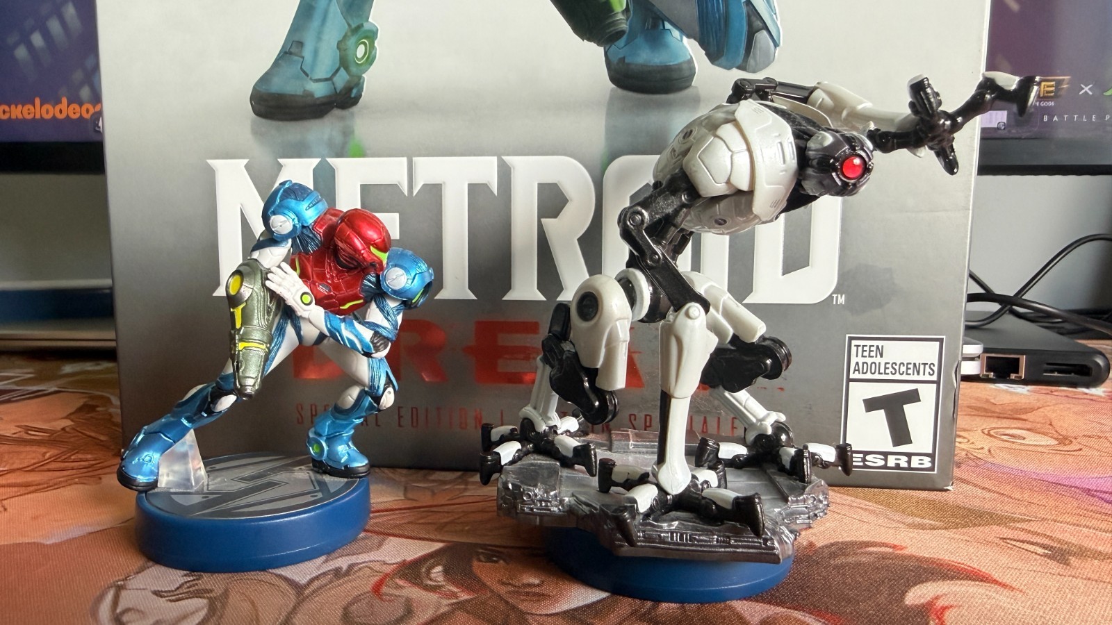 Metroid Dread Special Ed + Posters + 5 Amiibo + Prime Remastered Switch Bundle