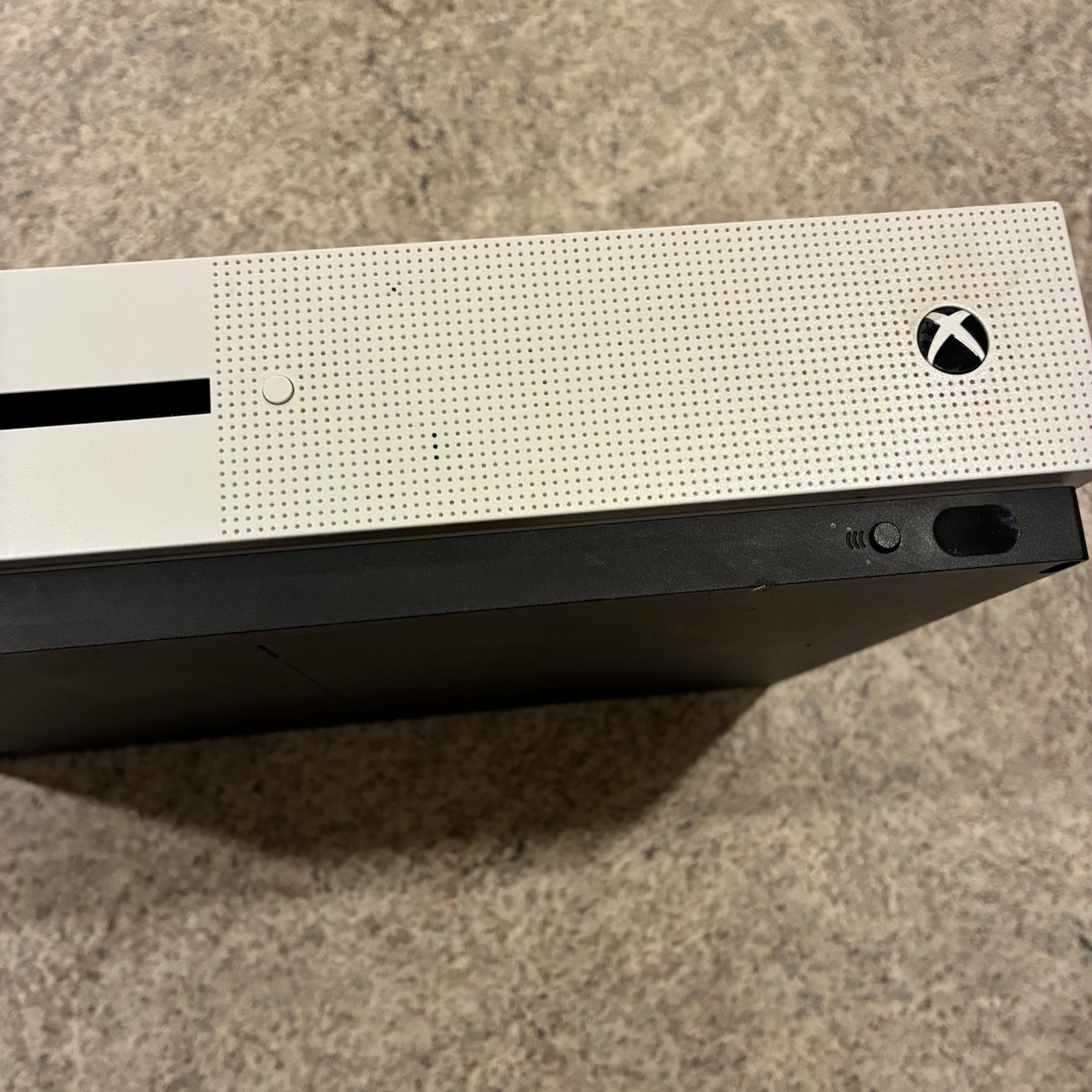 Microsoft Xbox One S 500gb 4K UHD White Console MPN 1681 Tested Working