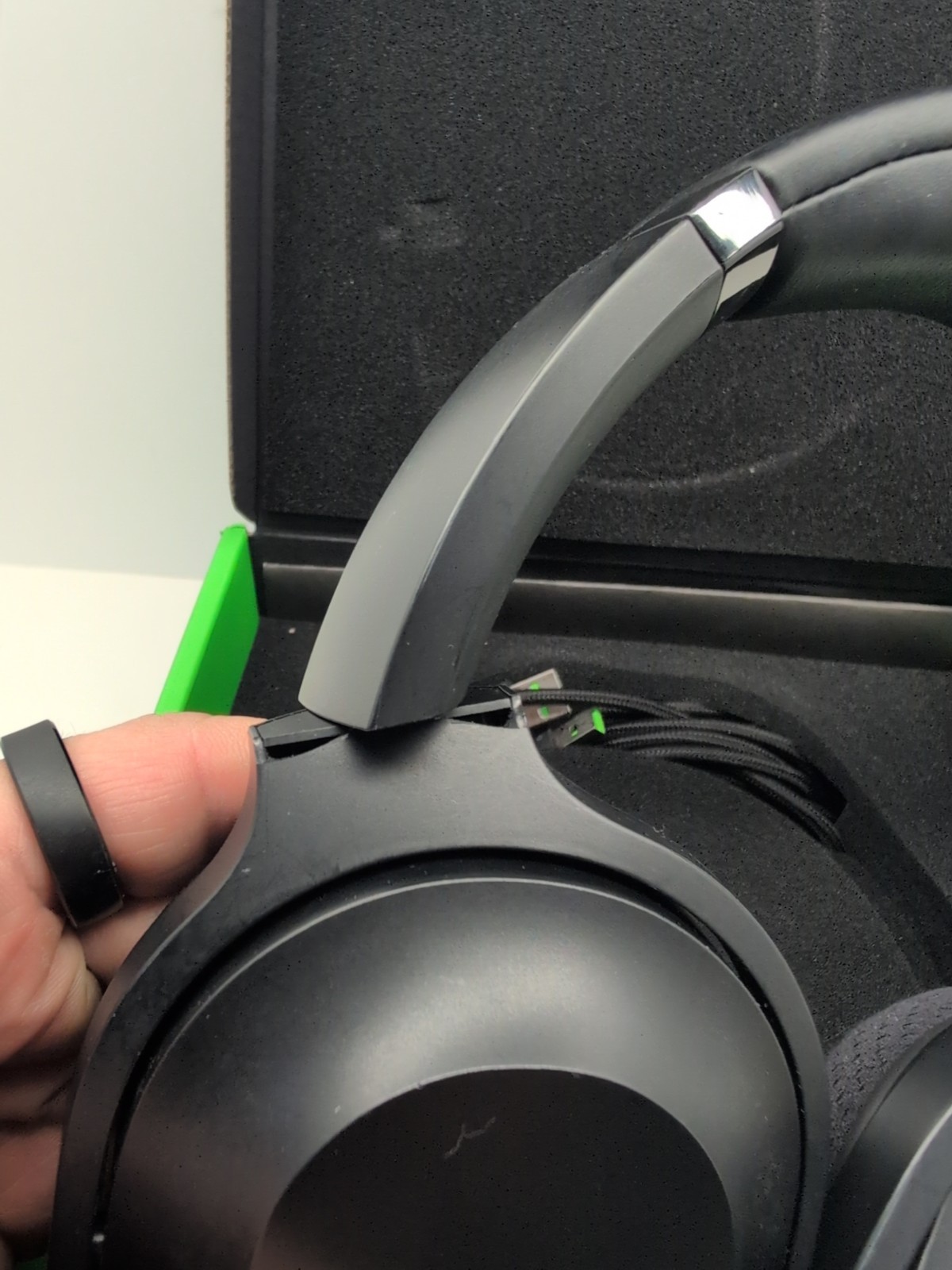 Razer Barracuda Wireless Multi-Platform Gaming & Mobile Headset With Box #2