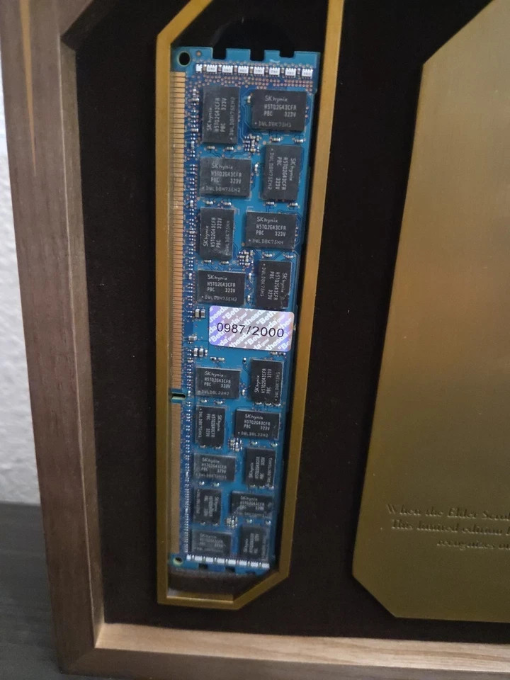 The Elder Scrolls Online 10-Year Anniversary Server Keepsake Limited Edition