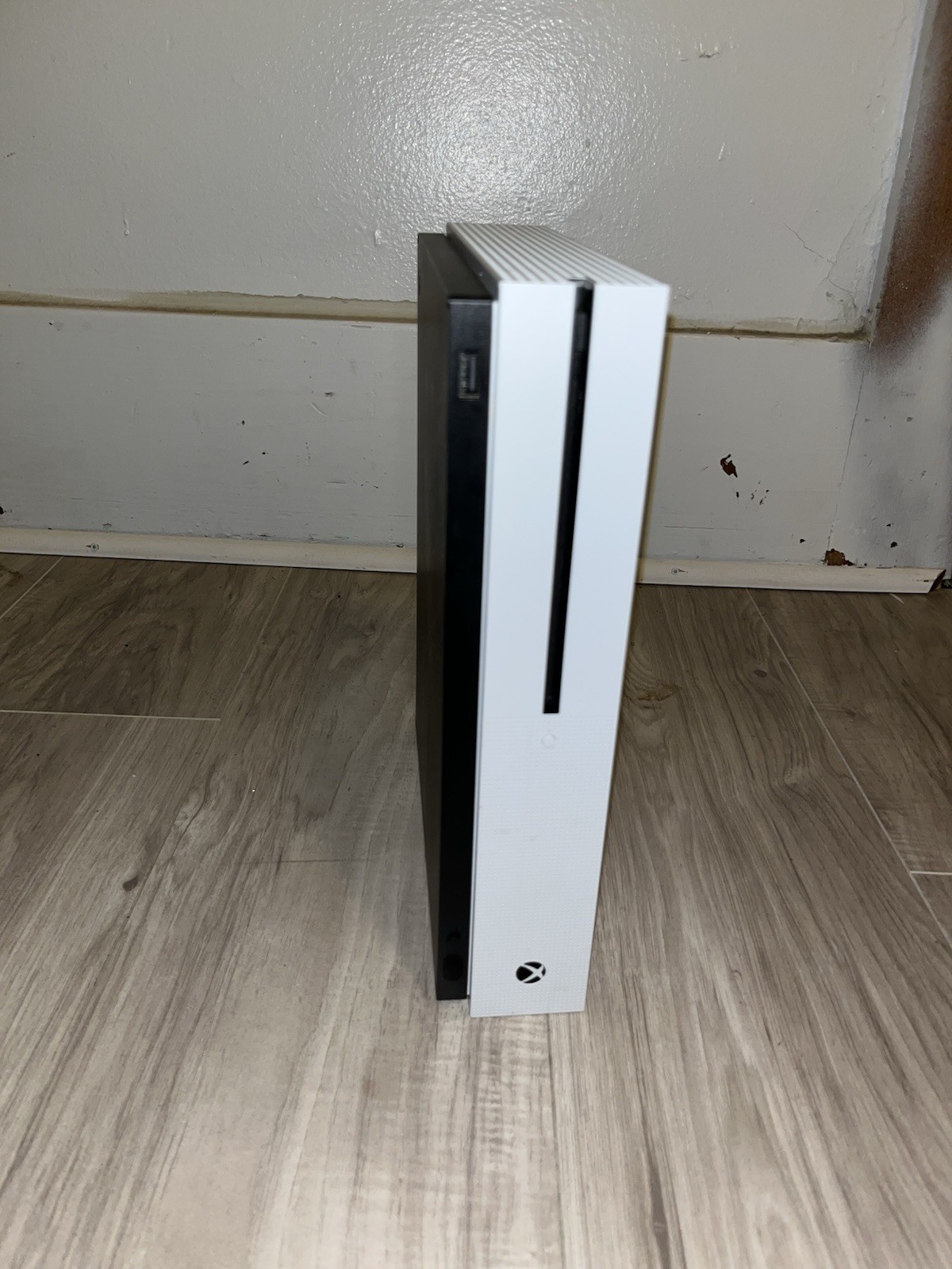 Microsoft Xbox One S Console with Controllers, Games, Wi-Fi, Internet Browsing