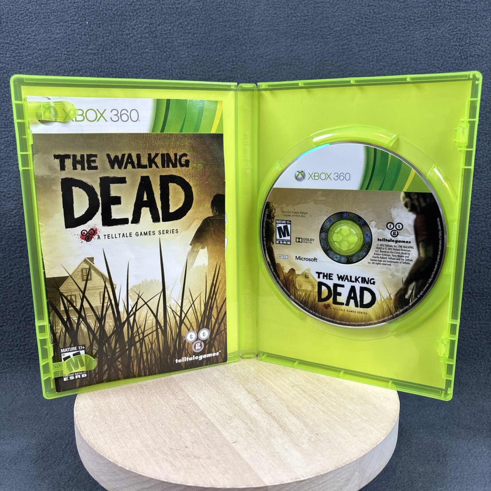 Xbox 360 – The Walking Dead: A Telltale Games Series – Complete – Refurbished VG