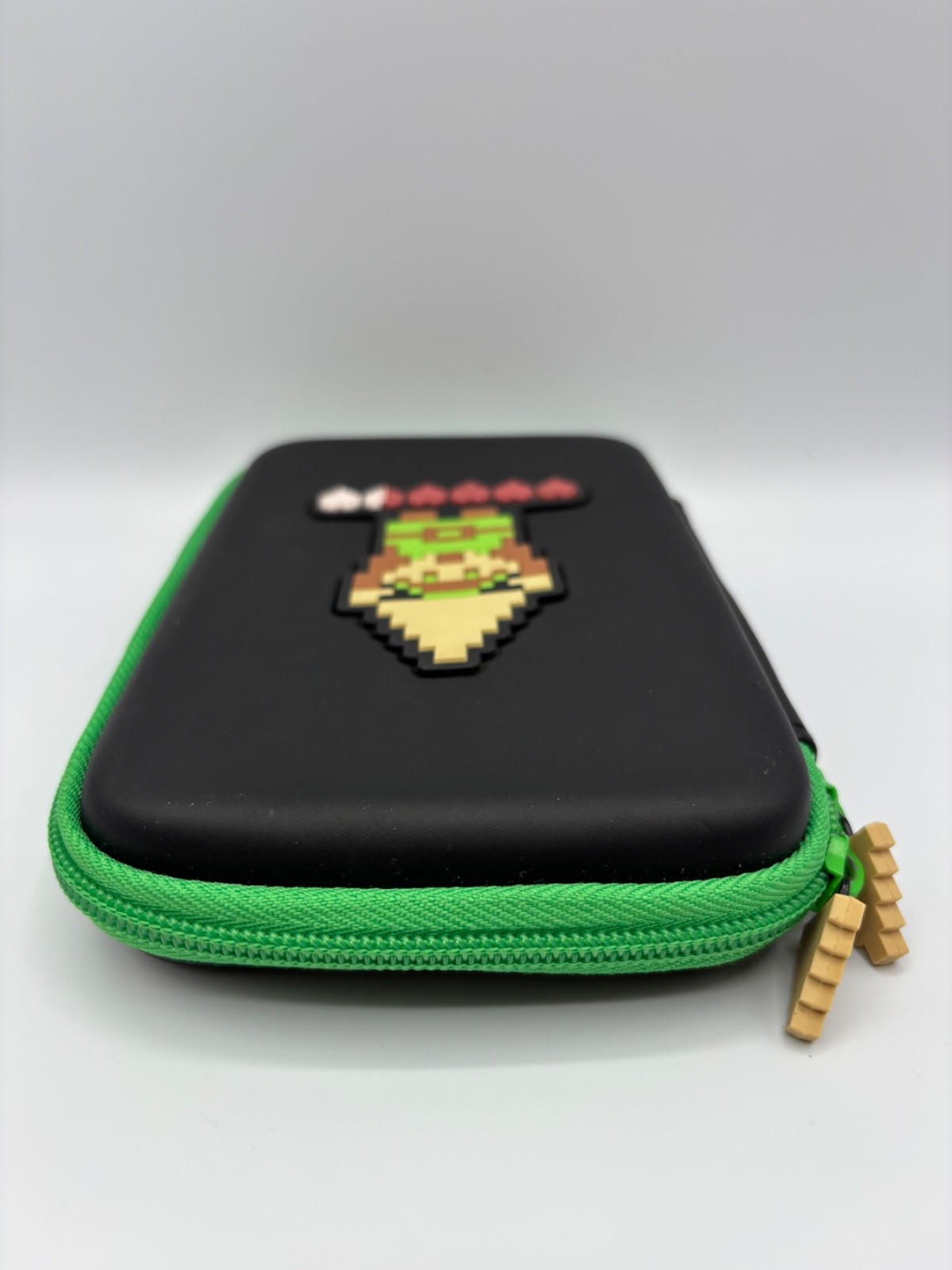 The Legend of Zelda 8bit Nintendo 3DS/3DS XL HORI Carrying Case