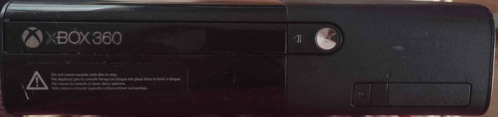 Microsoft Xbox 360 E #1538 4GB HDMI 1080p W/ Controller, Power Adapter & Hdmi