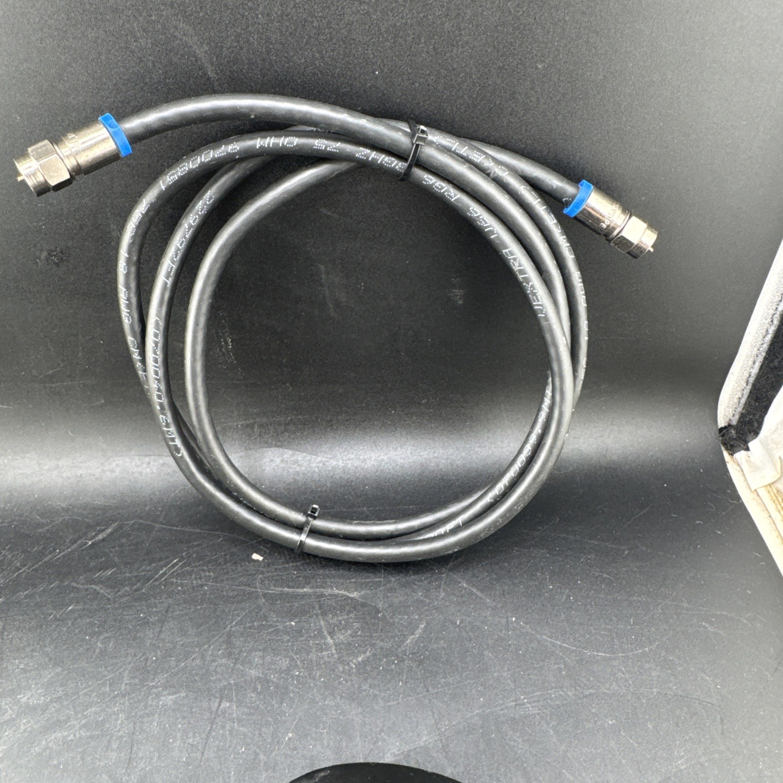 Intec Universal RFU Adapter Connects PS2 XBOX Gamecube Console to TV