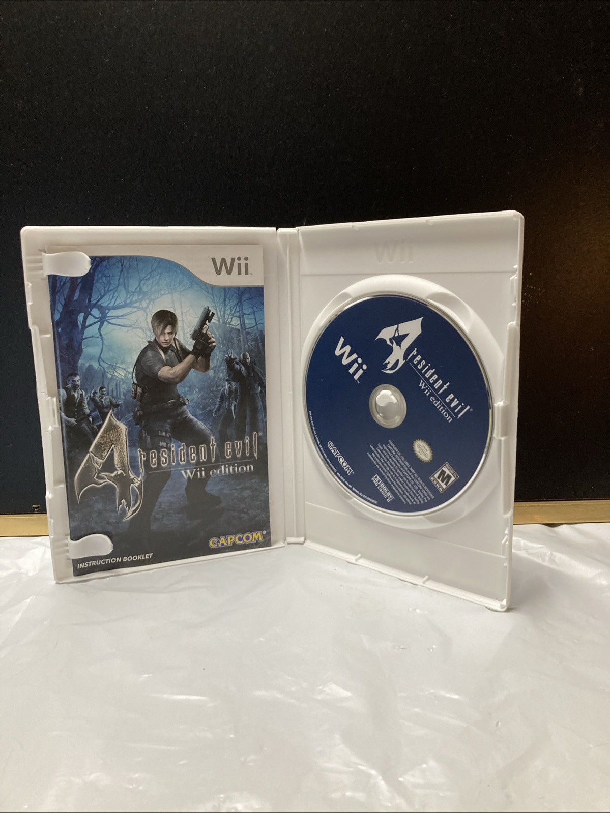 Resident Evil 4 Wii Edition CIB Complete In Box Tested