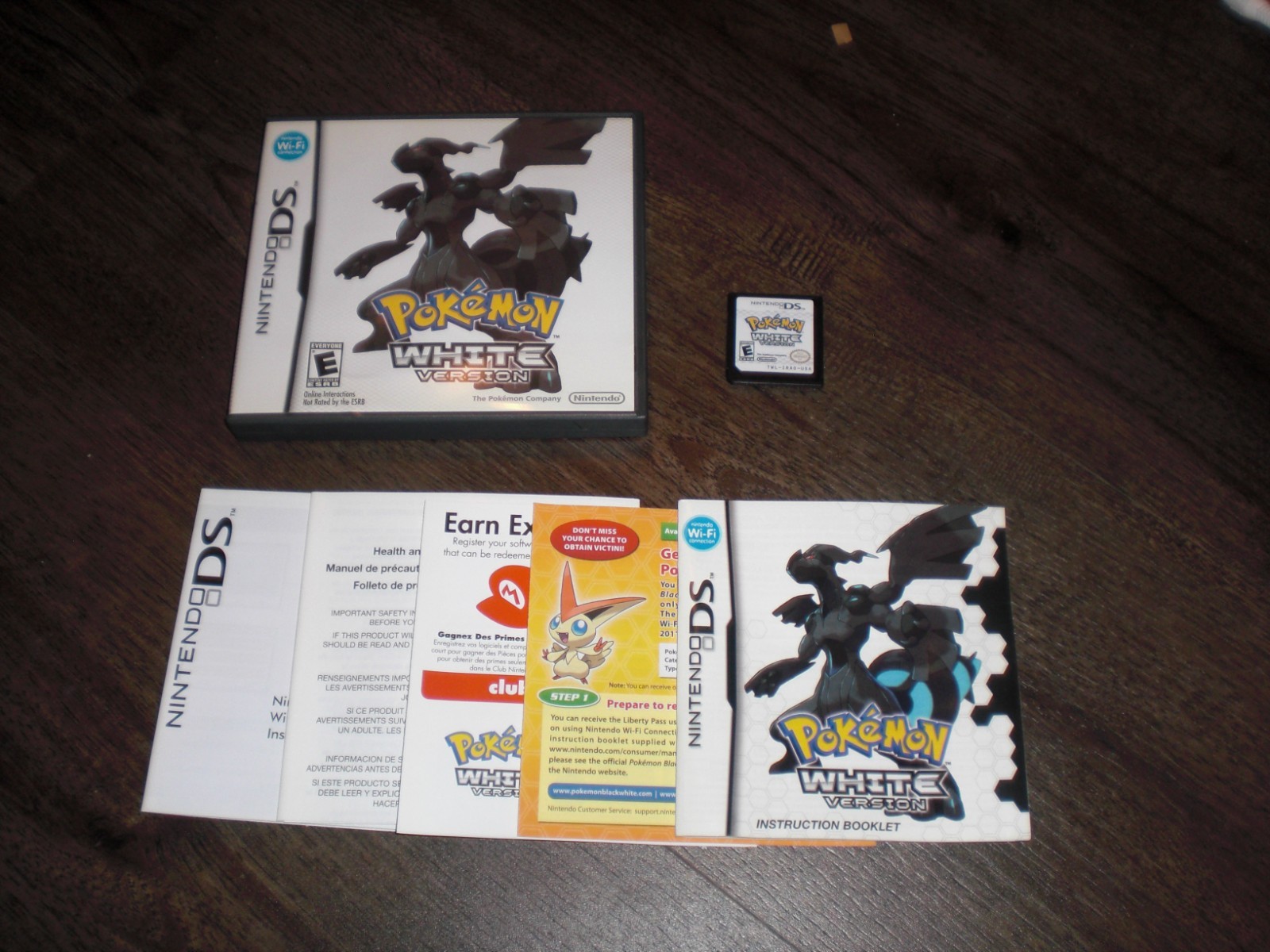 Pokemon White Version 1 AUTHENTIC GENUINE Nintendo DS 3DS 2DS XL COMPLETE CIB