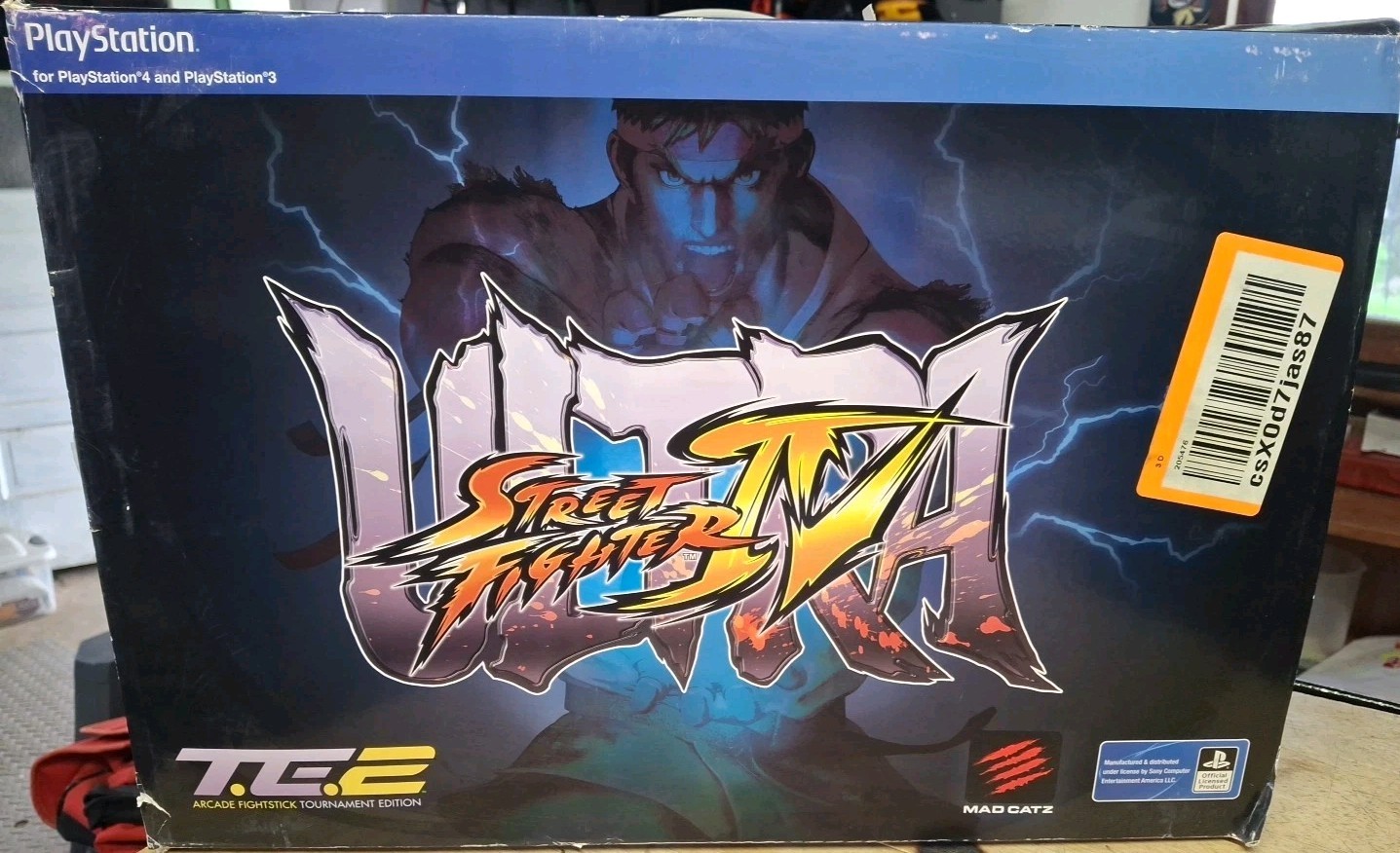 MadCatz Ultra Street Fighter IV Arcade Fight Stick Tournament Edition 2 PS3/PS4