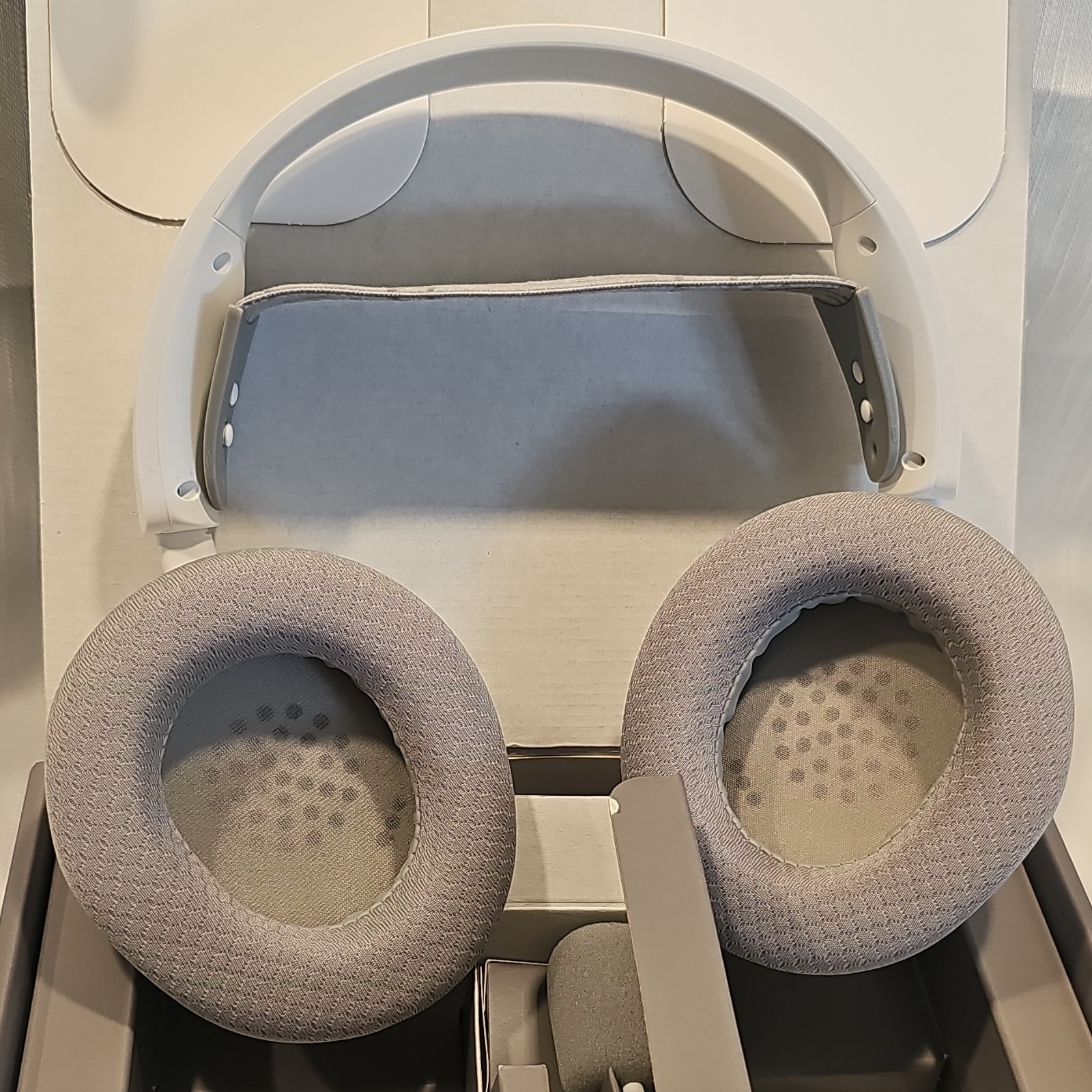 SteelSeries Arctis Nova 3X Wireless Gaming Headset Xbox Bluetooth White 61690