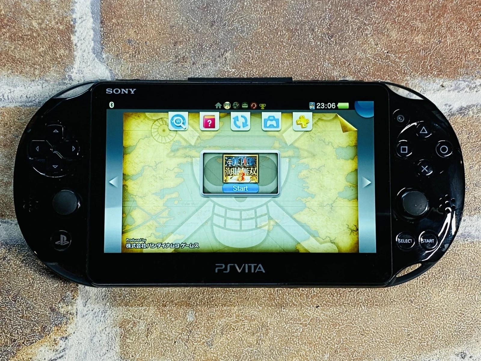PS Vita Black PCH 2000 SONY PlayStation Japan 16GB Charger 3 Games No.2
